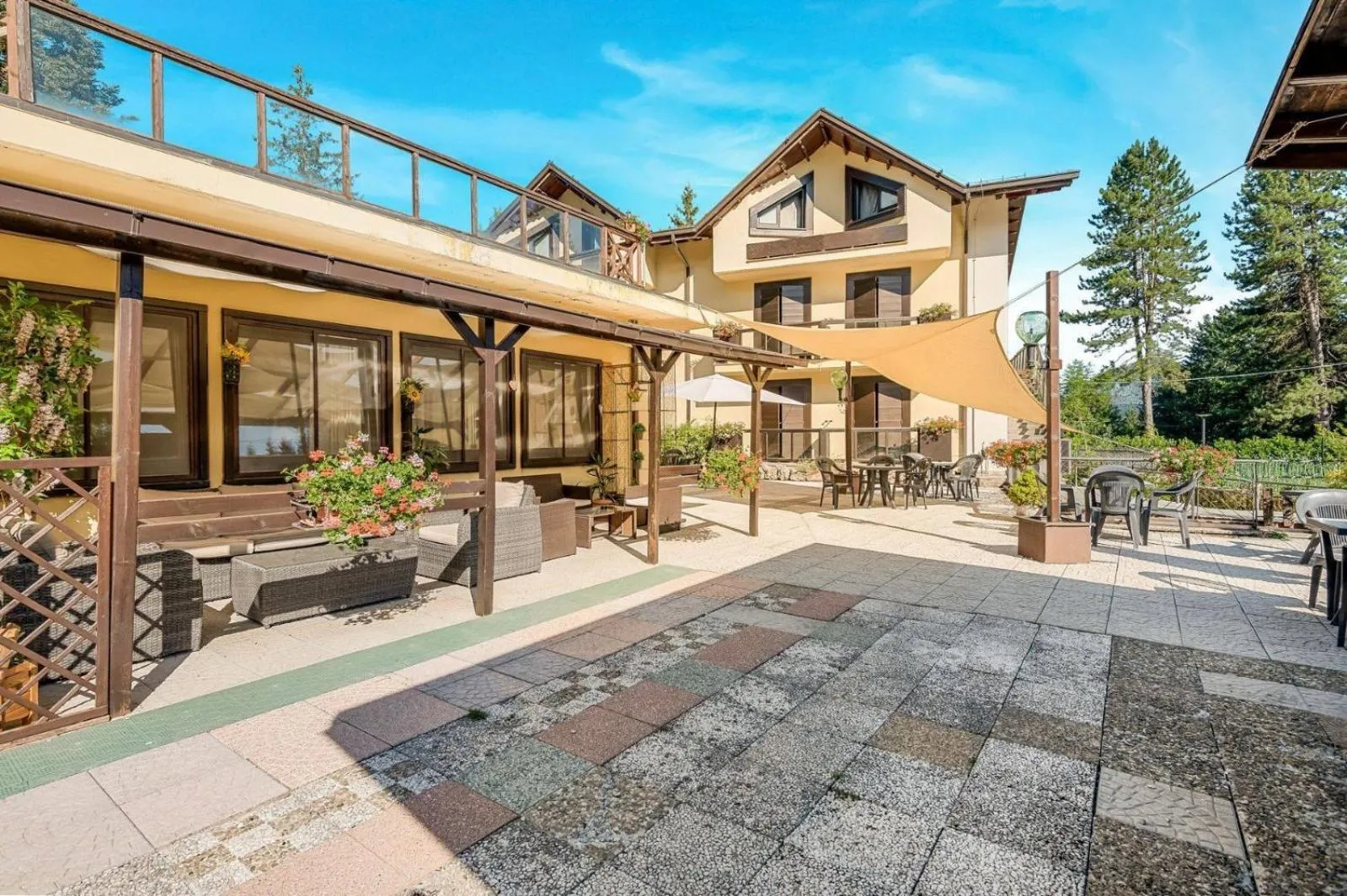 Property building in Hotel Pagnani