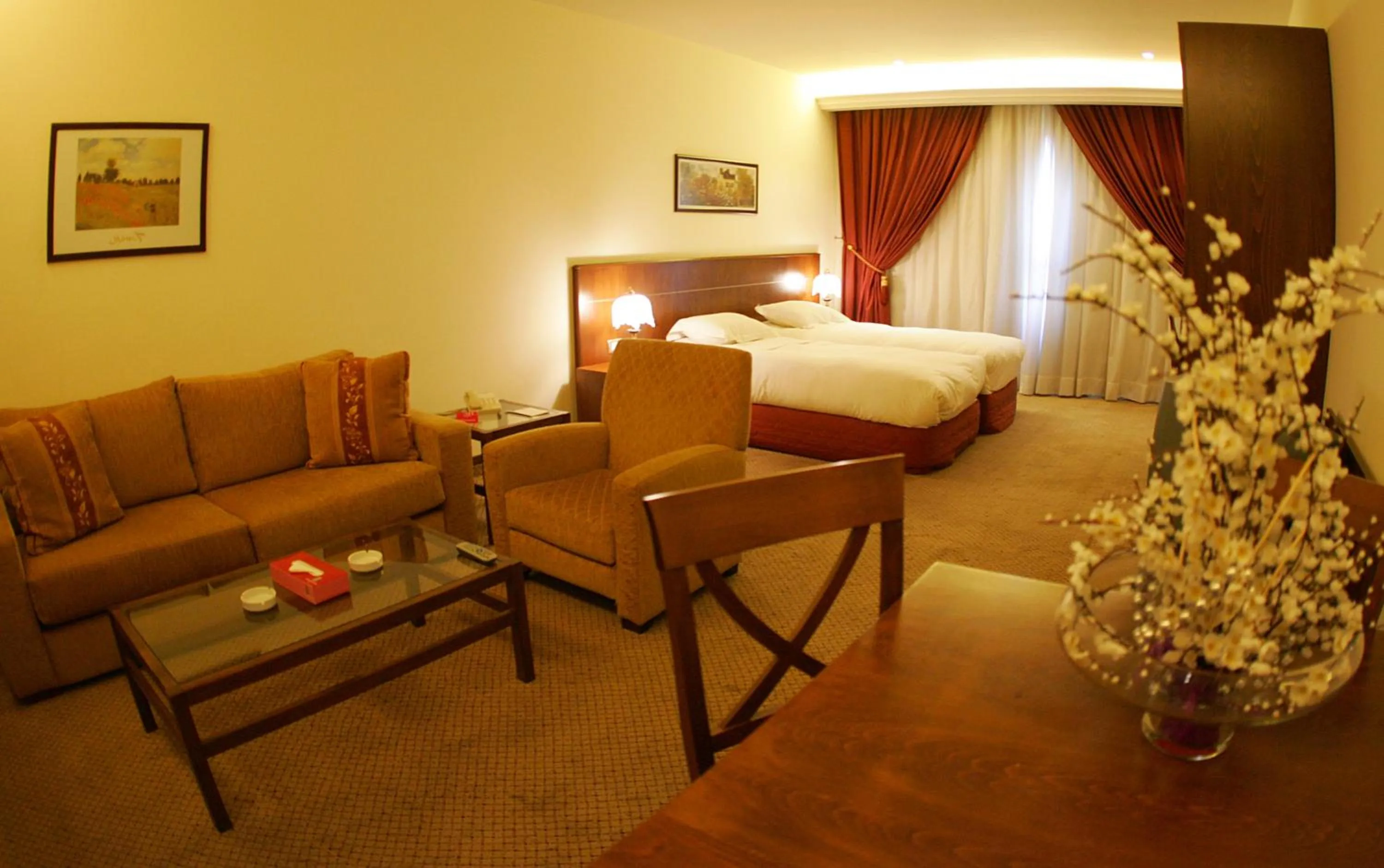 Photo of the whole room in Markazia Suites