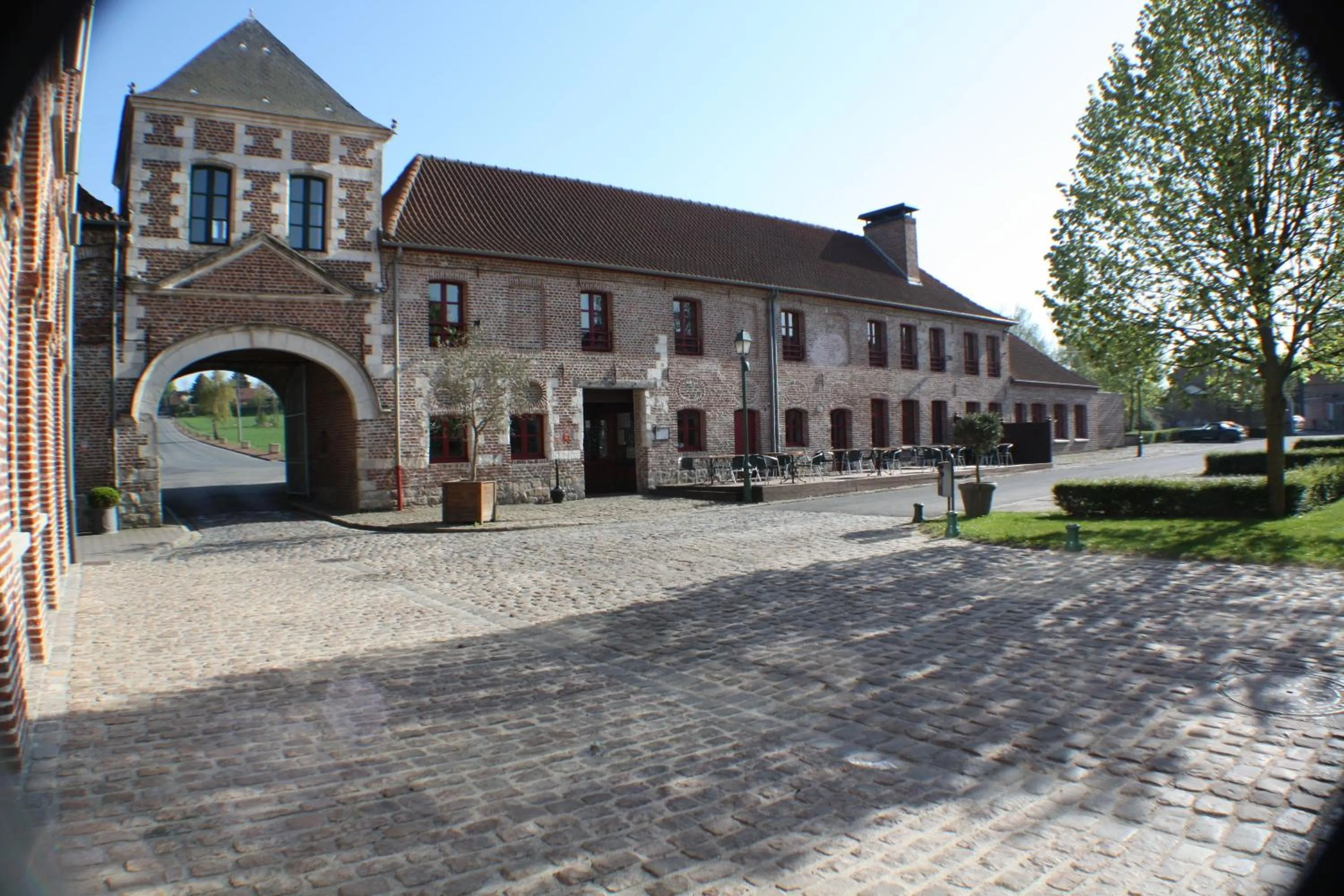 Facade/entrance in Best Western La Metairie