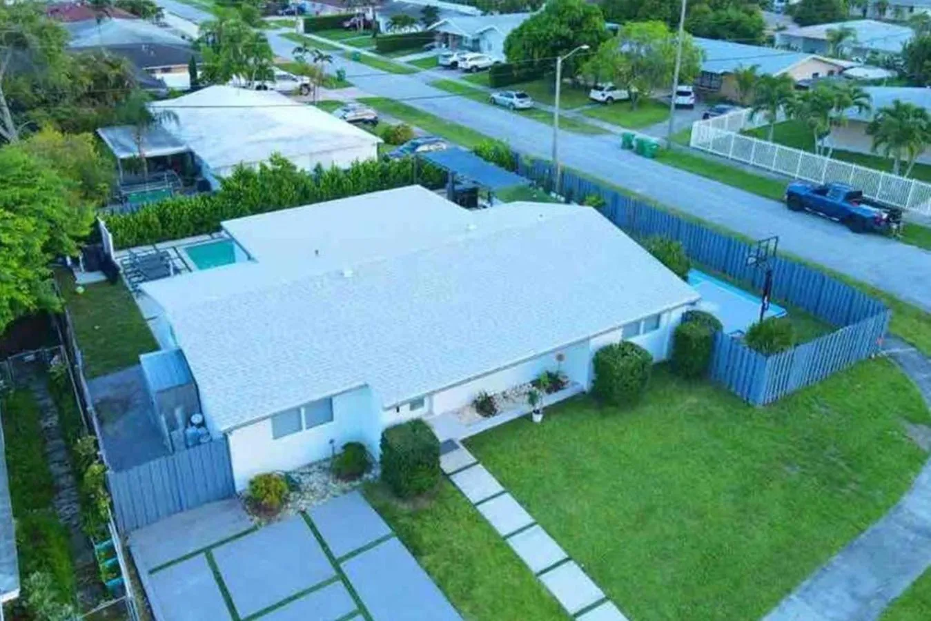 Off site in Magical Miami Retreat with Heated Pool, Mini Golf, and Basketball Court L19