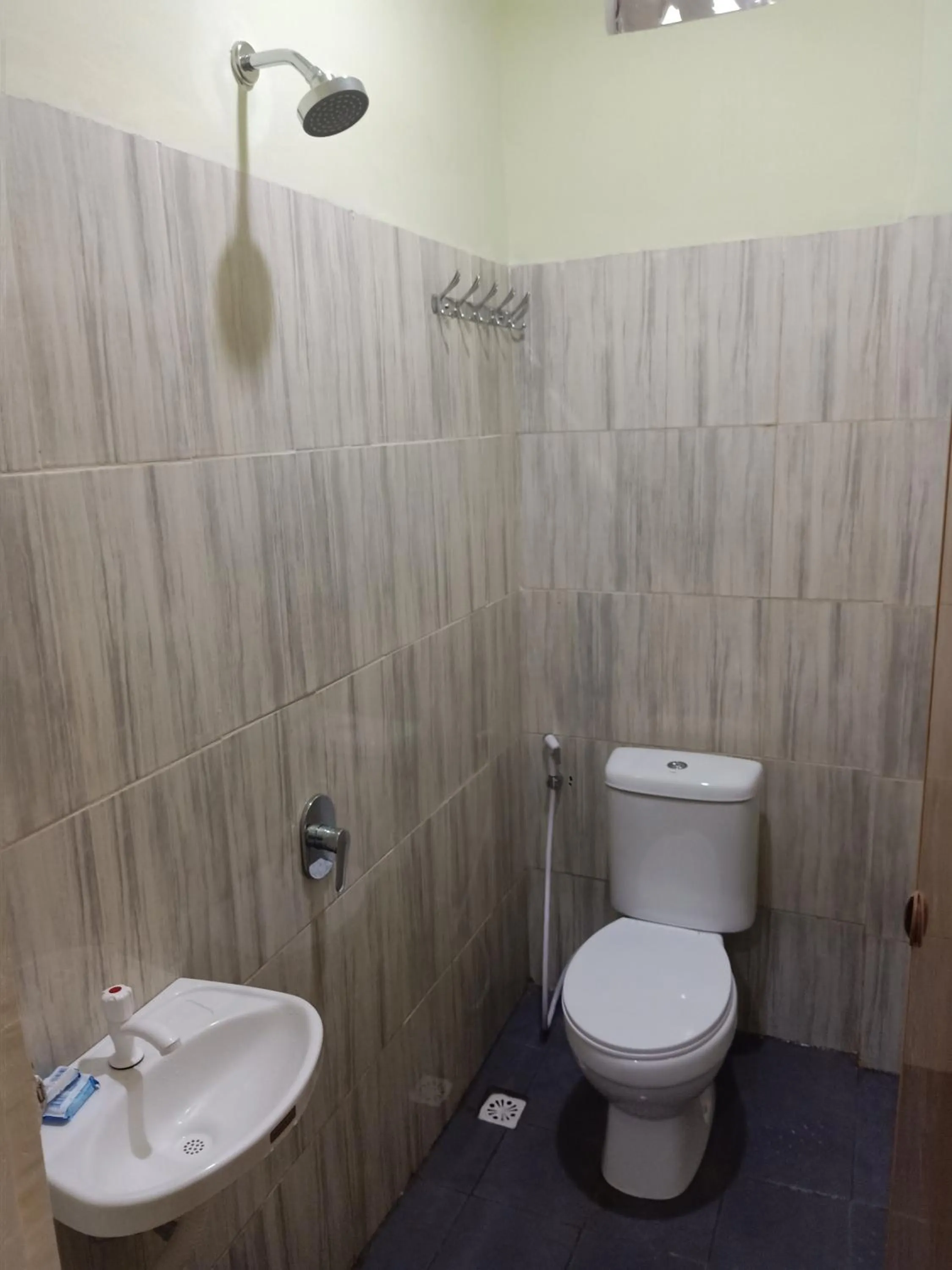Bathroom in Wisma Cemara Dumai