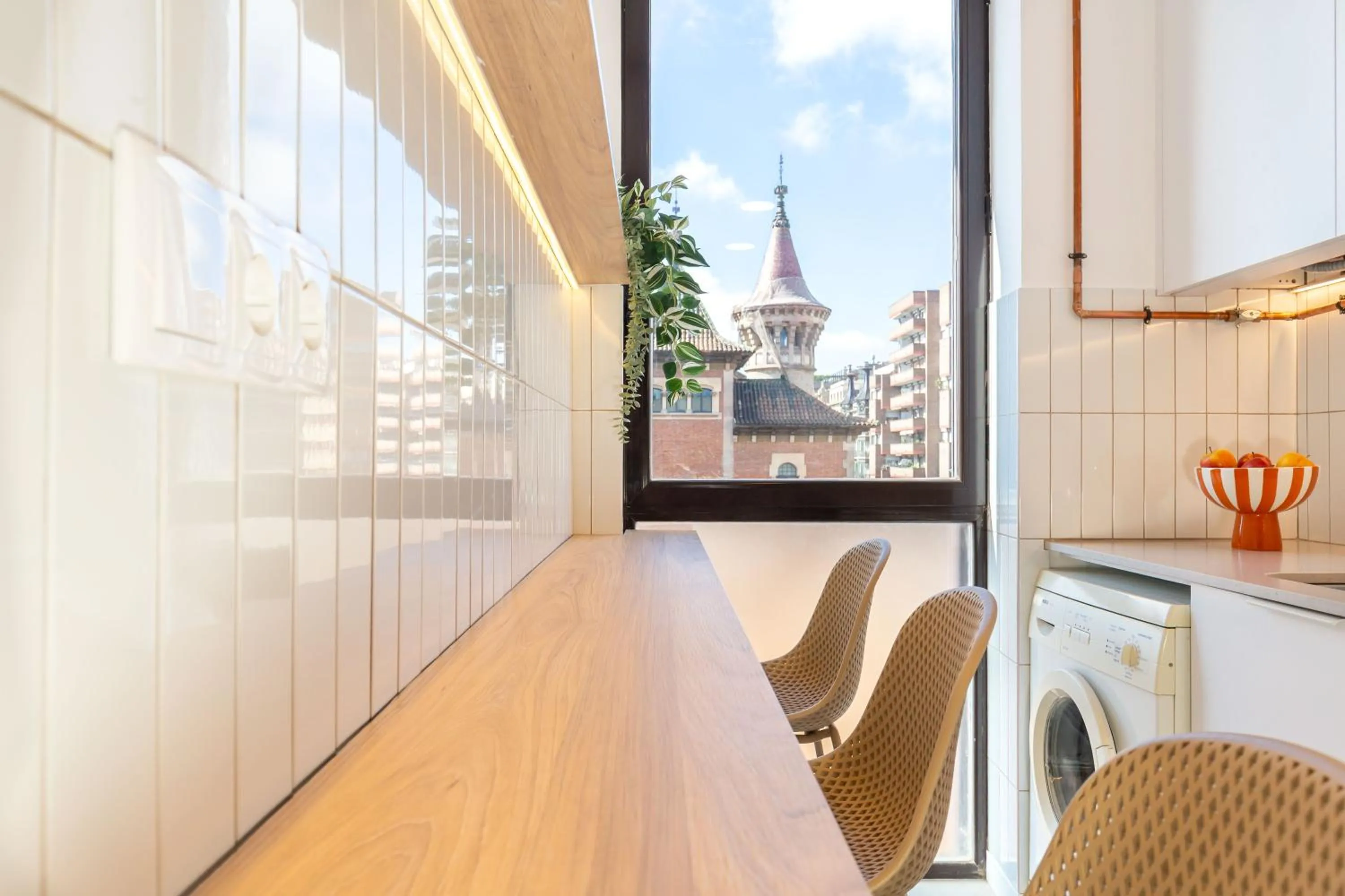 Kitchen or kitchenette in Picasso Suites