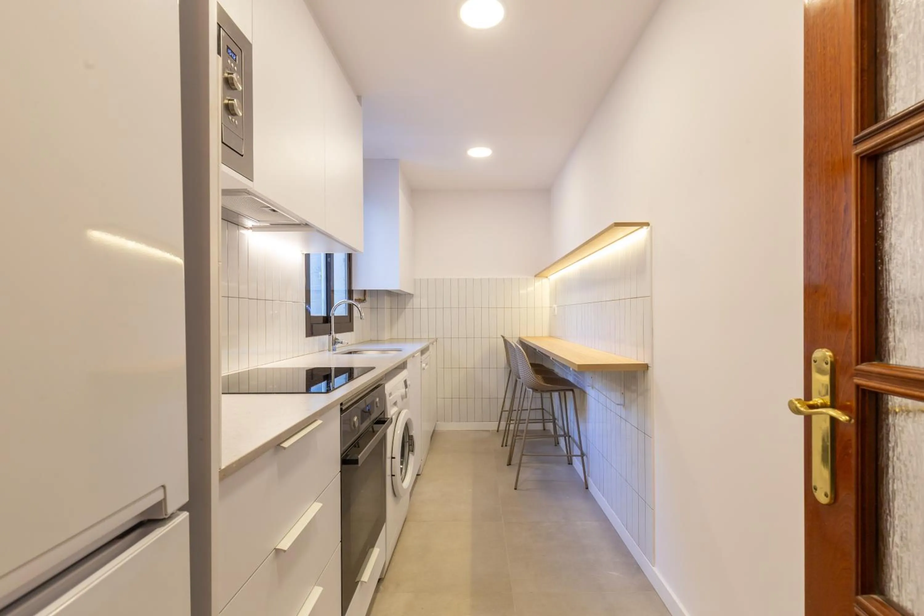 Kitchen or kitchenette in Picasso Suites