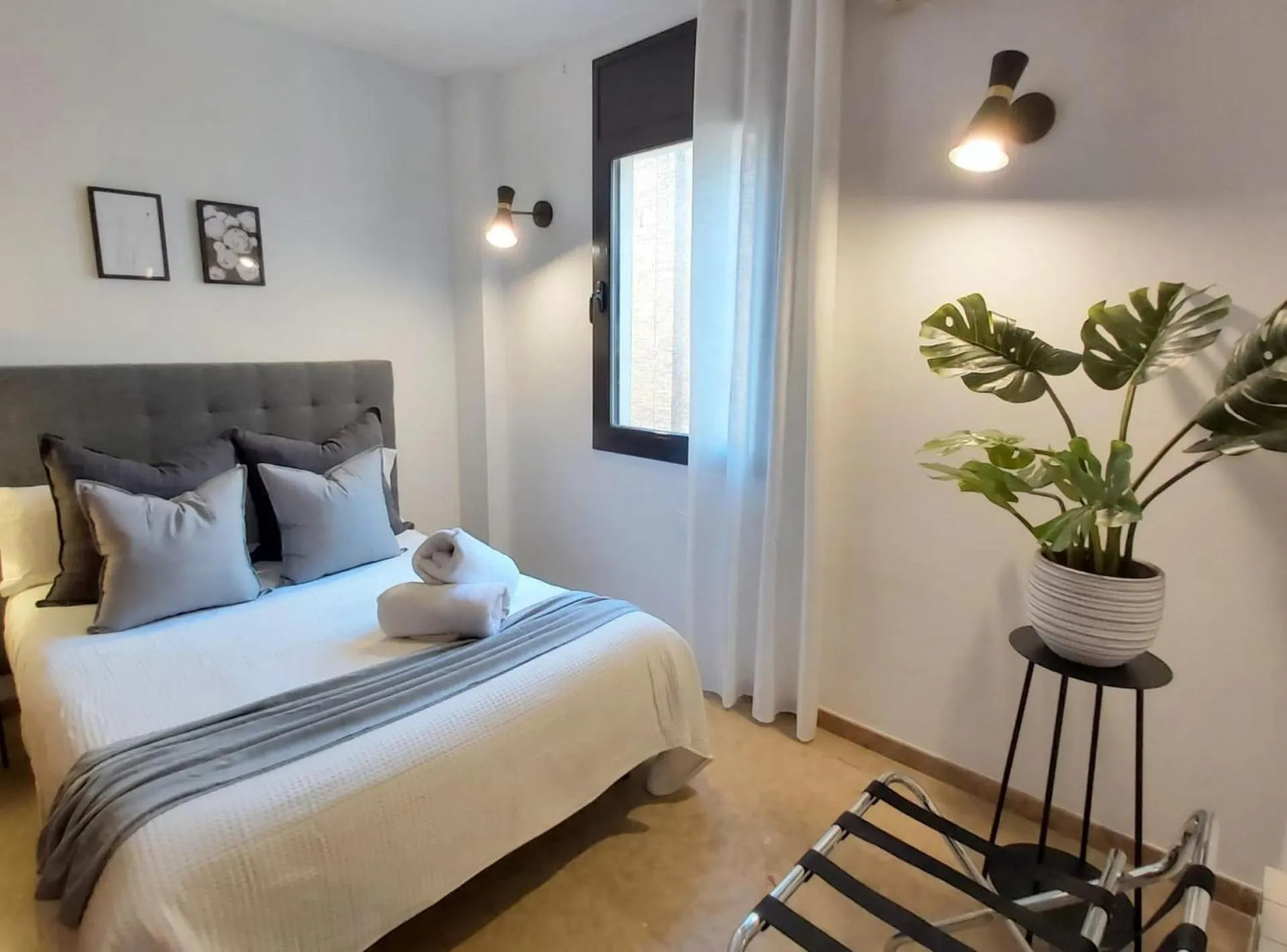 Bedroom, Bed in Picasso Suites