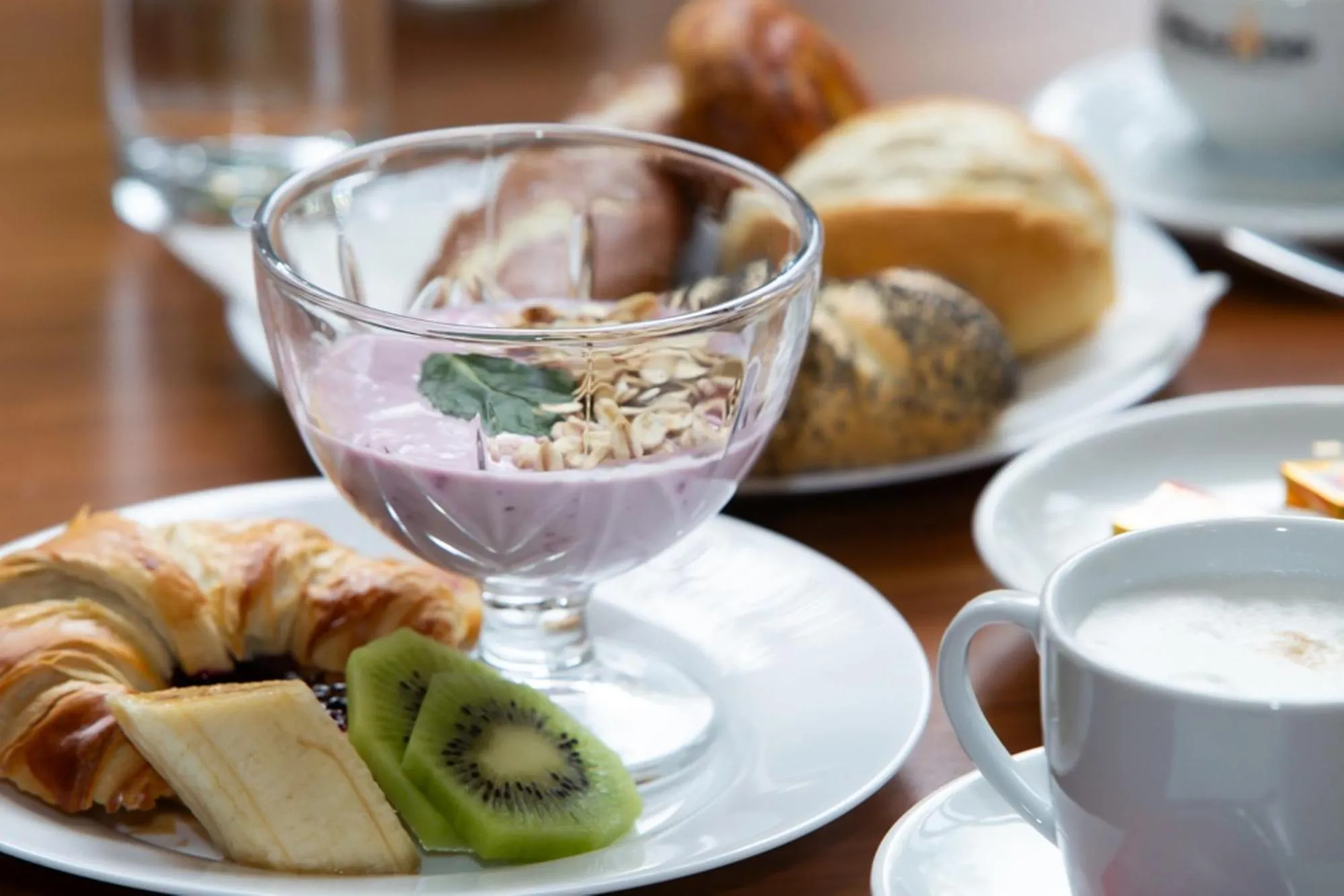 Restaurant/places to eat in Hotel Regnum Residence