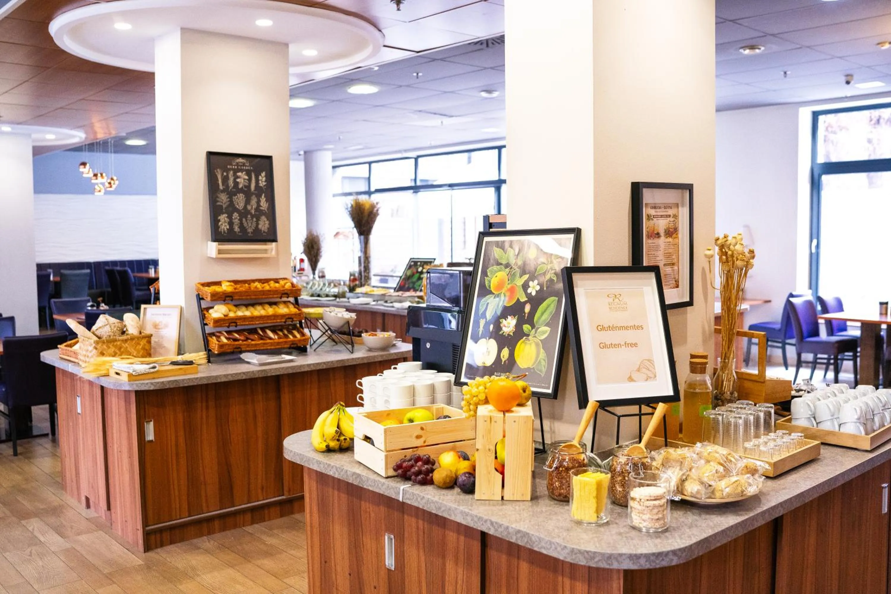 Breakfast in Hotel Regnum Residence