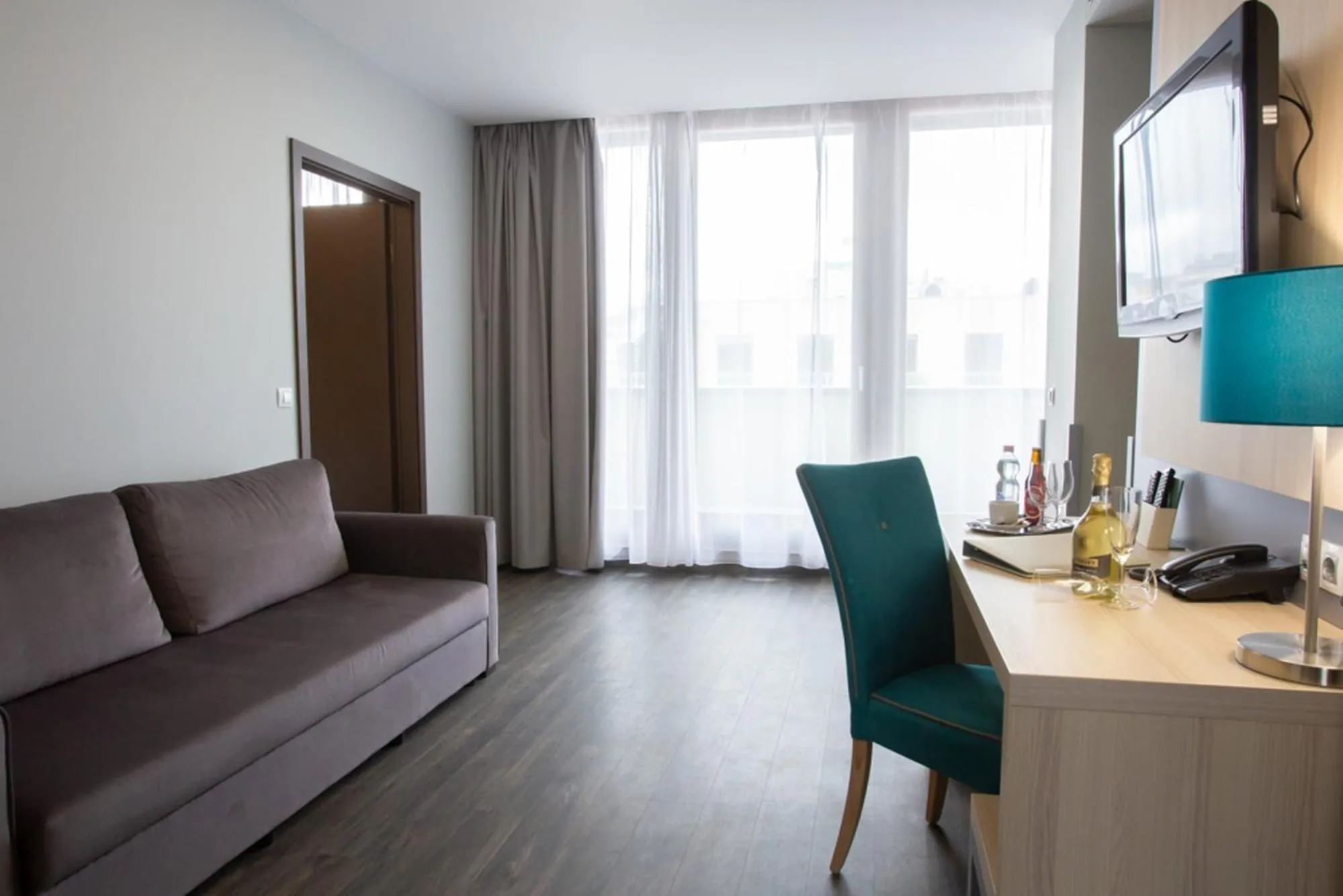 TV and multimedia in Hotel Regnum Residence