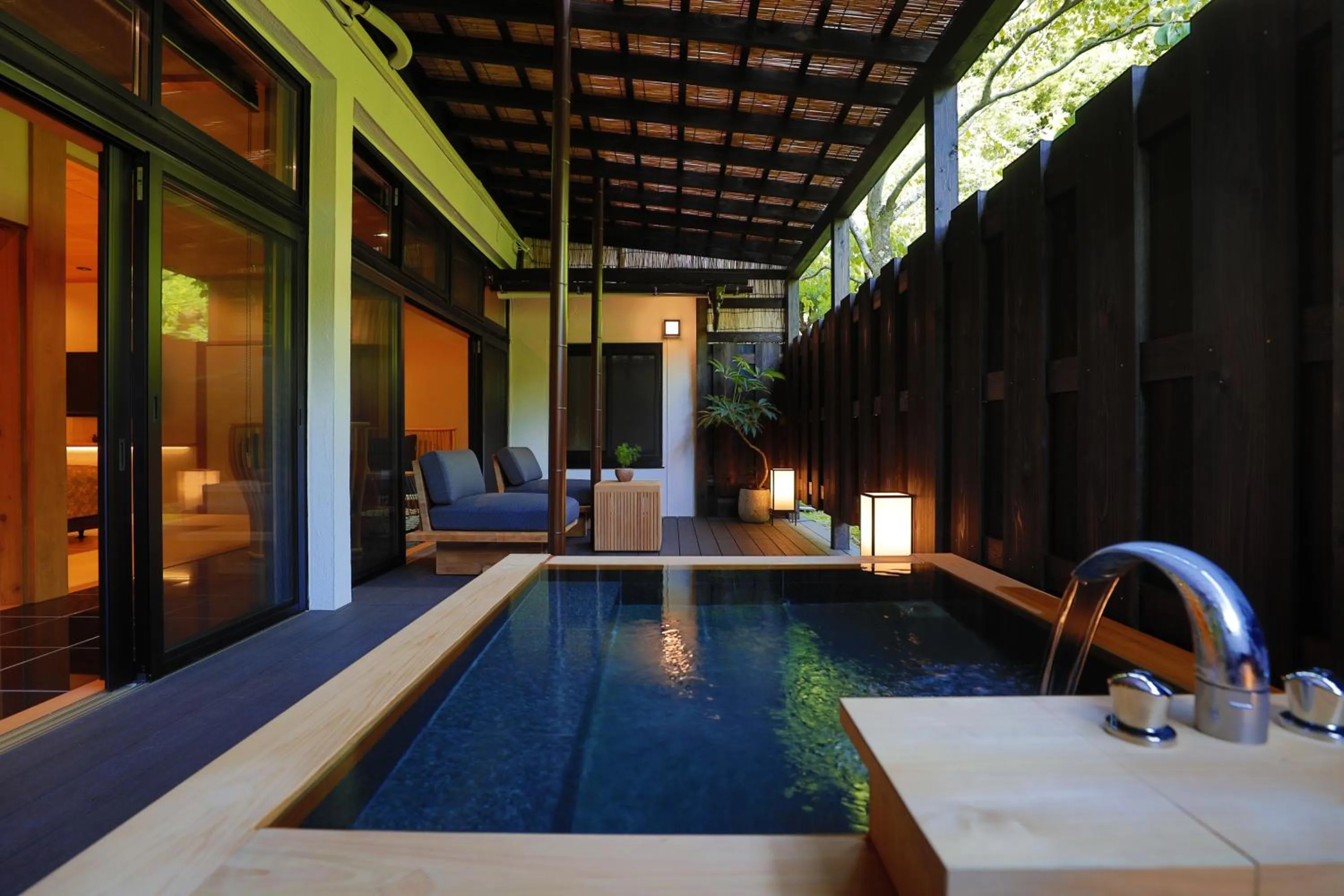 Open Air Bath in Sakahijiri gyokushoen