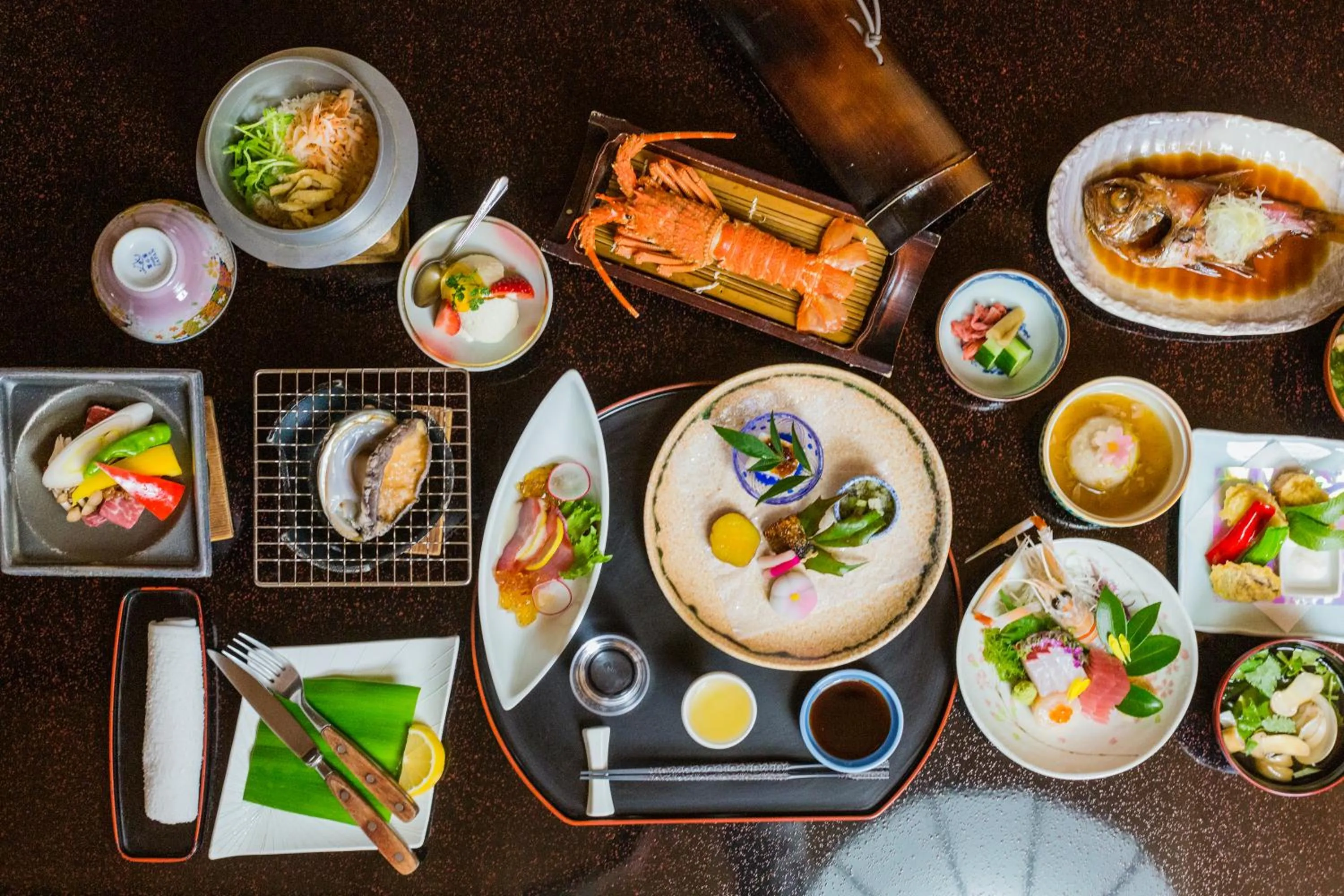 Dinner in Sakahijiri gyokushoen