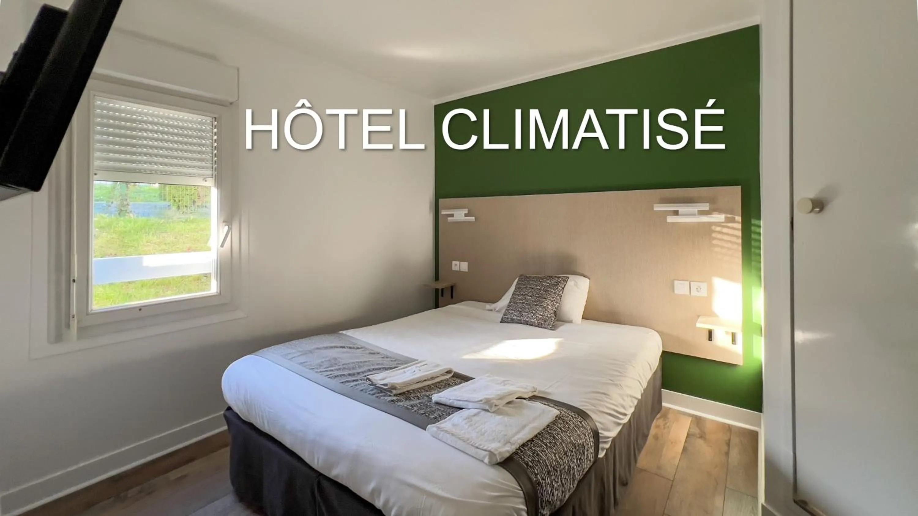 Property logo or sign, Bed in Fasthotel Le Mans Nord FH CONFORT