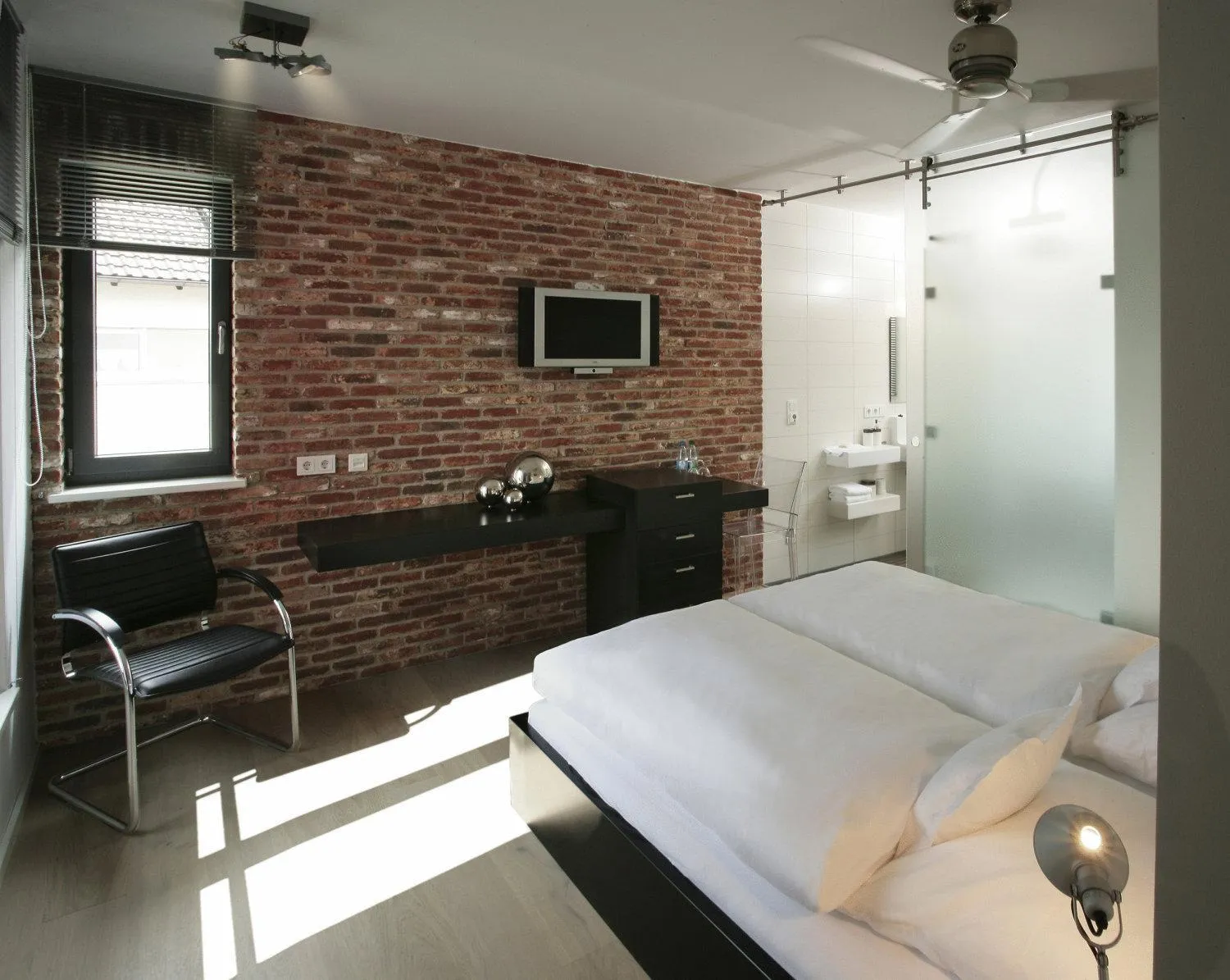 Day, Bed in Vinotel Augustin