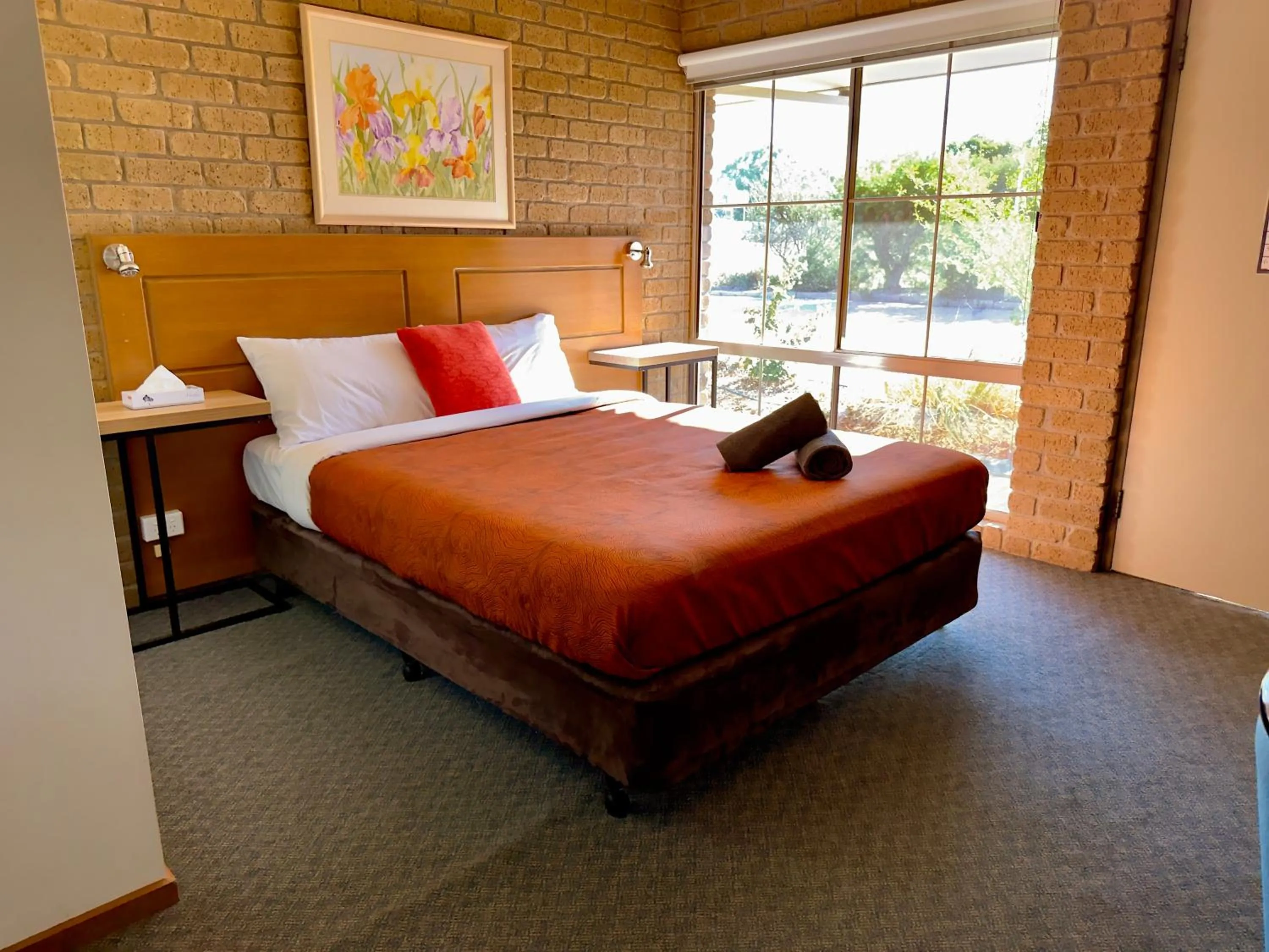 Bedroom, Bed in Darling Junction Motor Inn