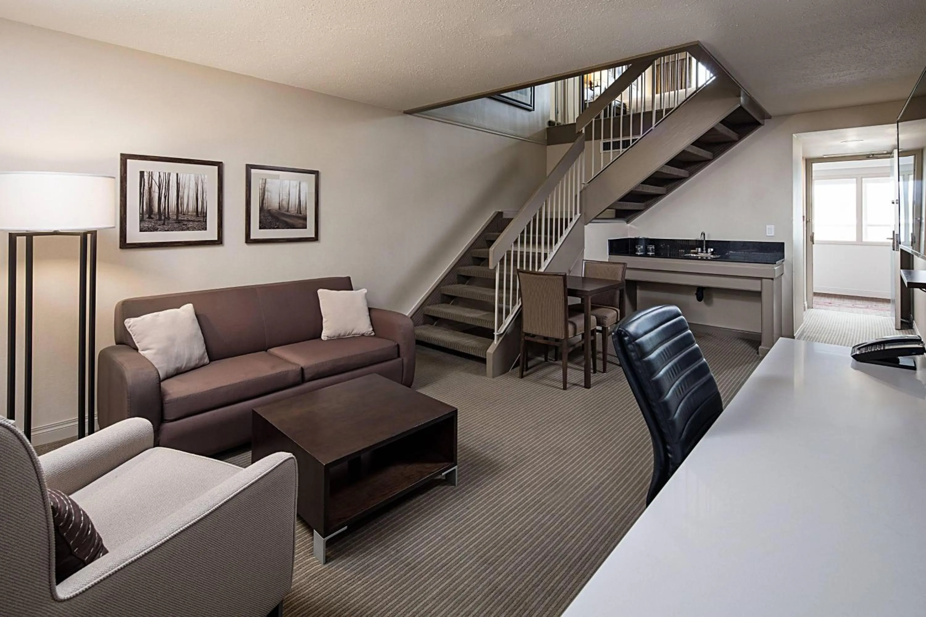 Photo of the whole room in Delta Hotels by Marriott Calgary South