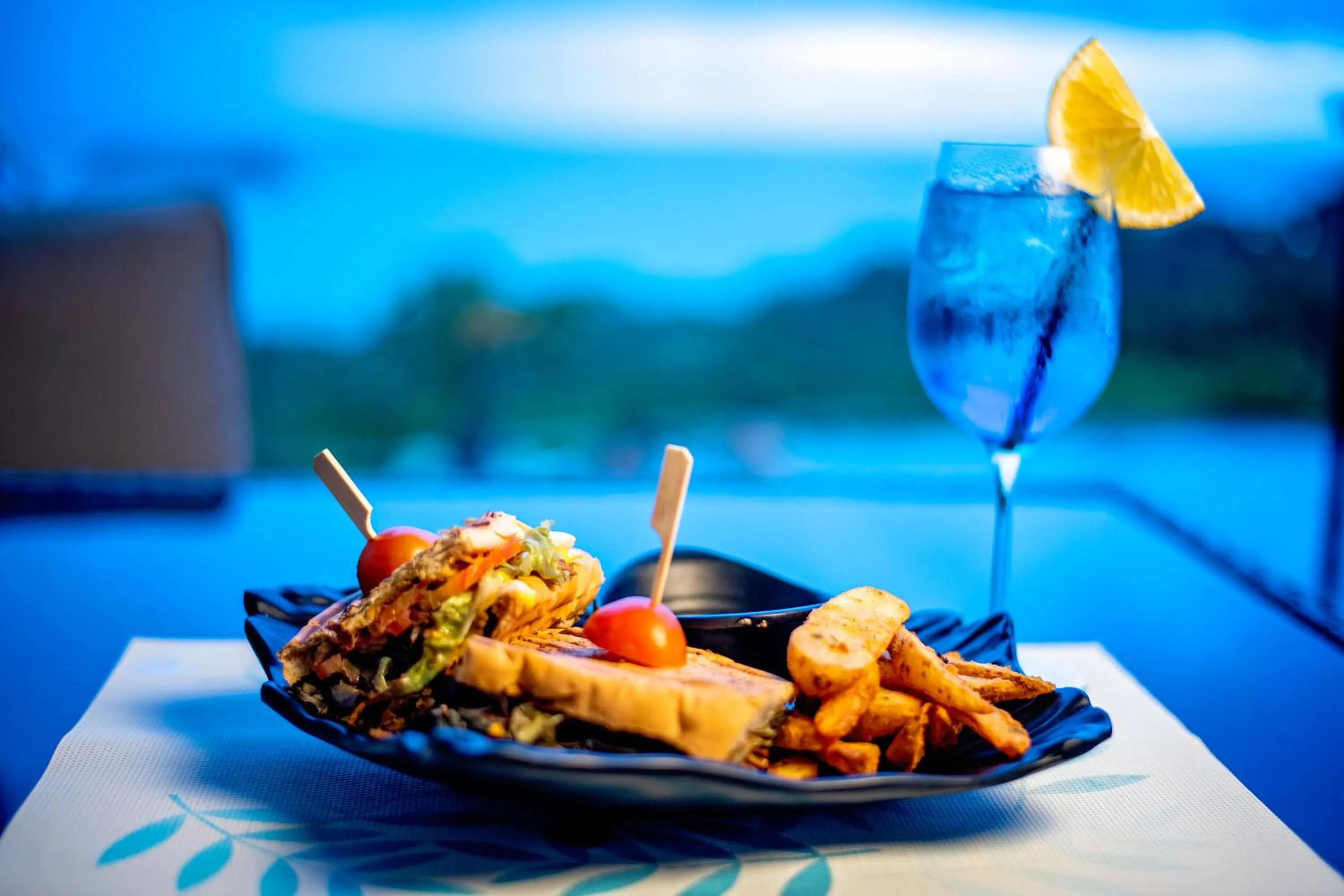 Restaurant/places to eat in Villa Roca Boutique Resort & Suites - ADULT ONLY