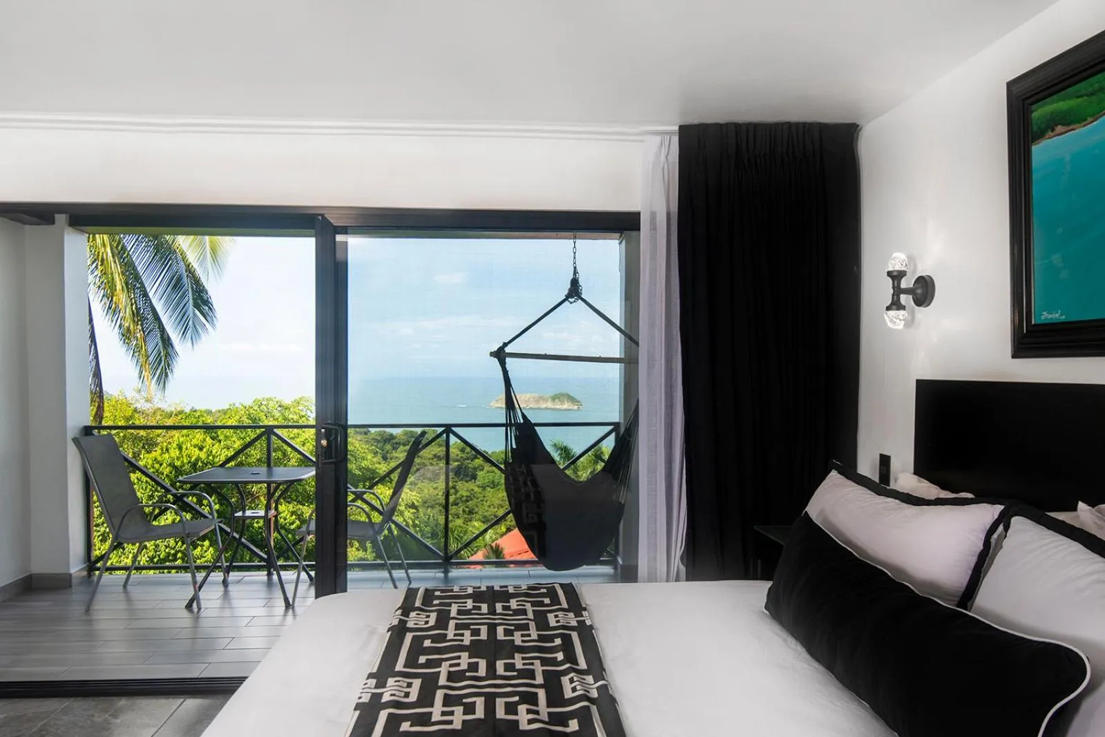 Bed in Villa Roca Boutique Resort & Suites - ADULT ONLY