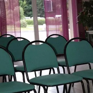 Business facilities in Rev'hotel