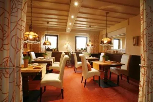 Restaurant/places to eat in Hotel zur Linde