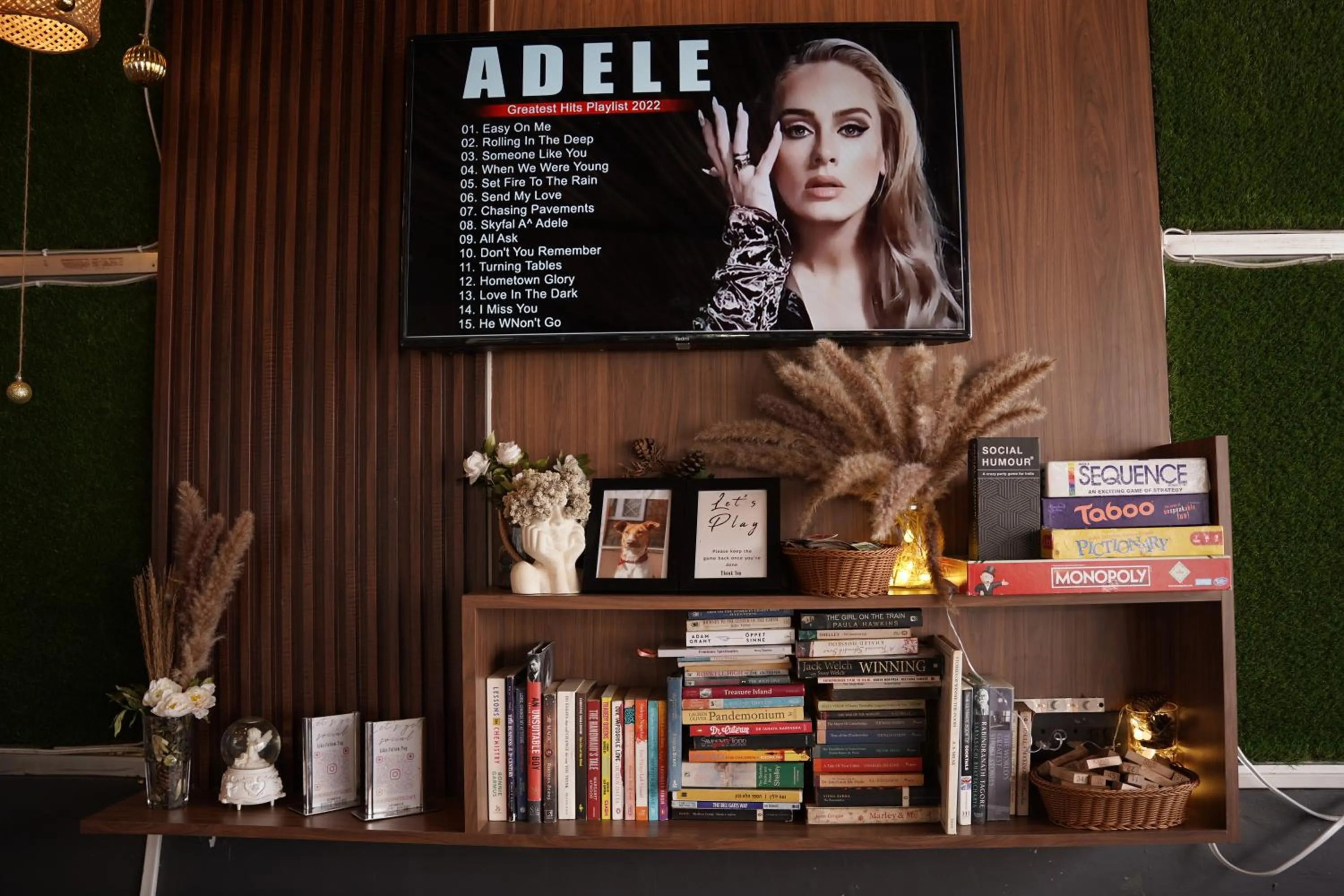 Restaurant/places to eat in The Living Roof