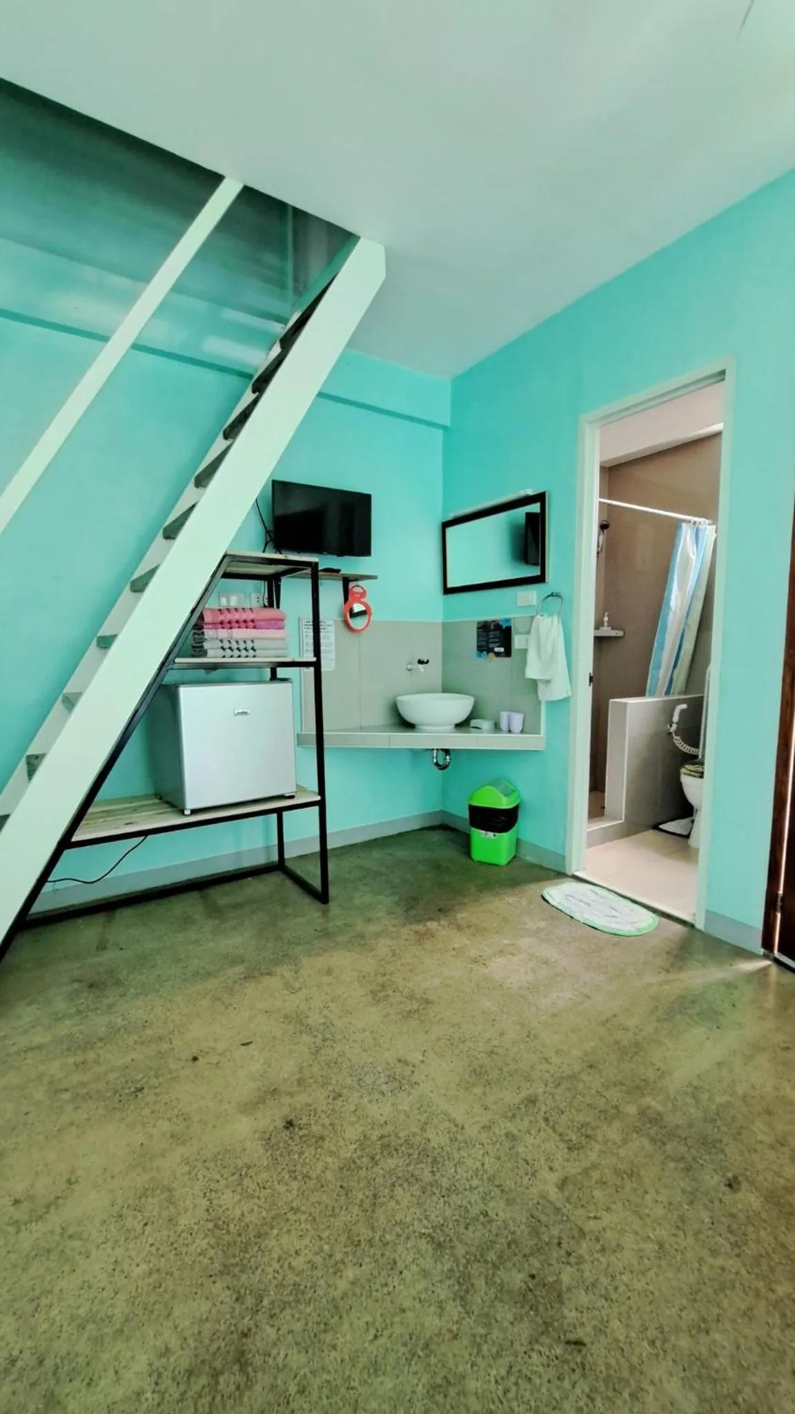 TV and multimedia in In Dai Aquasports and Beach Resort