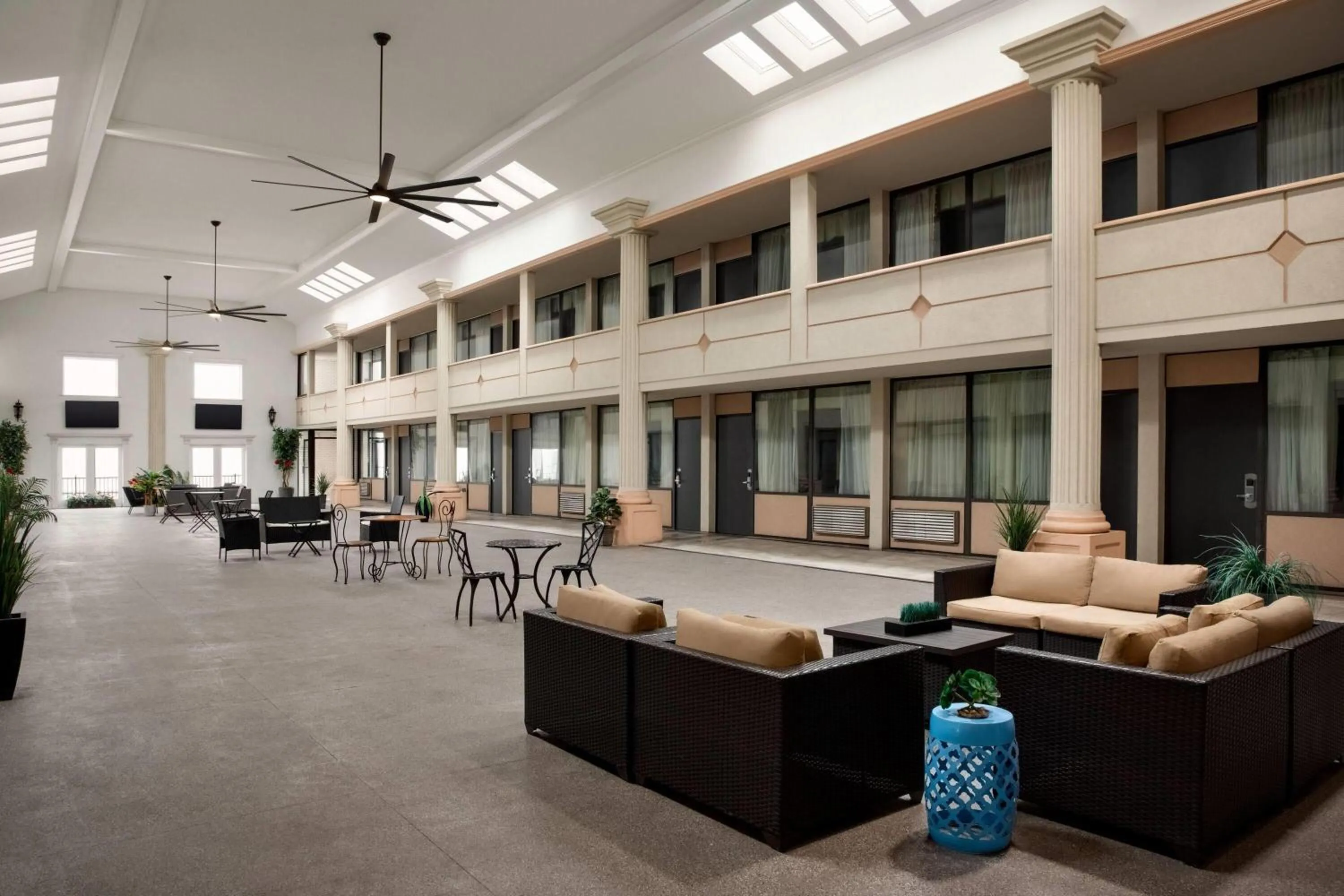 Lobby or reception in Super 8 by Wyndham Meadowlands