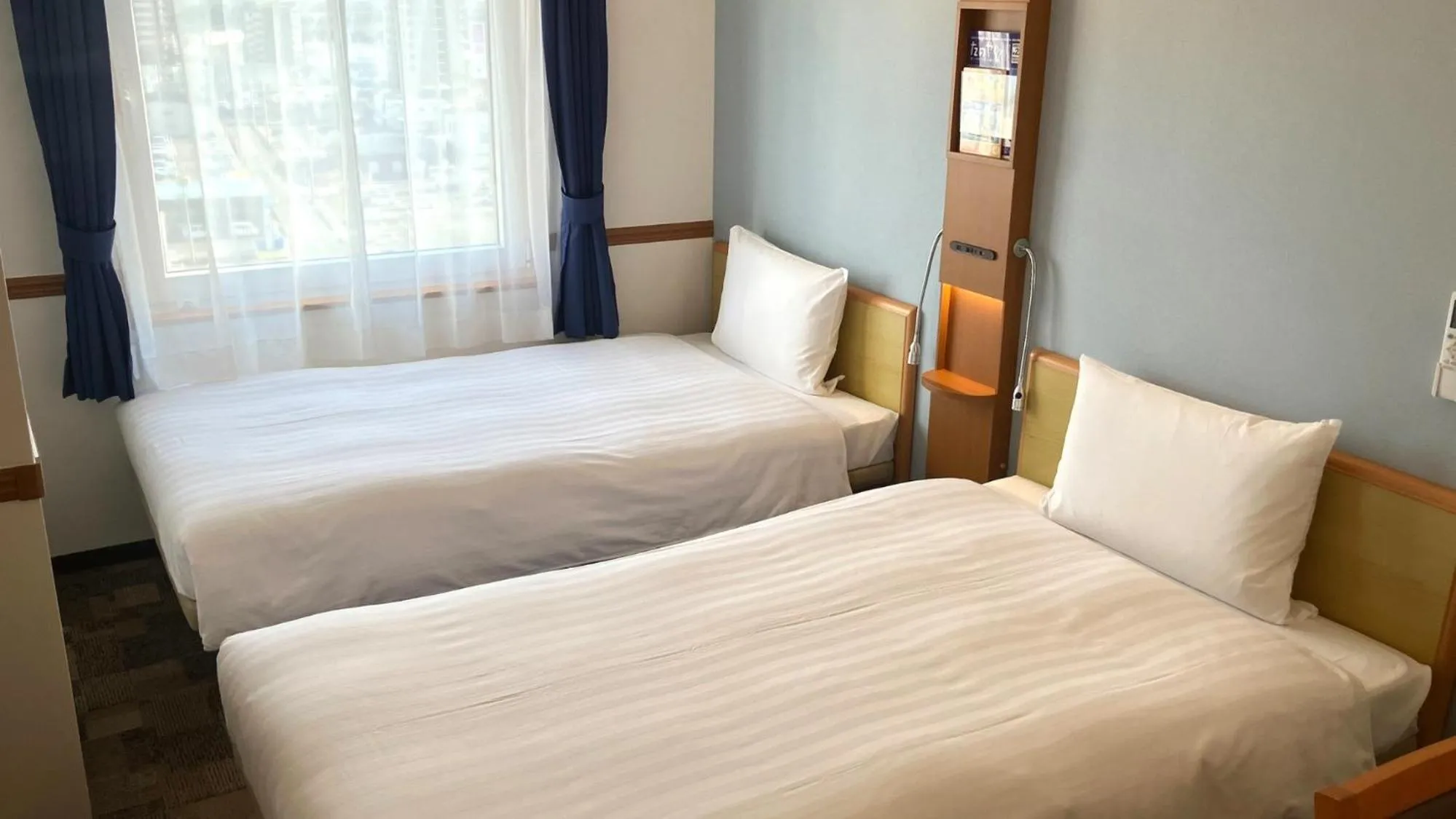 Bedroom, Bed in Toyoko Inn Shin-yamaguchi-eki Shinkansen-guchi