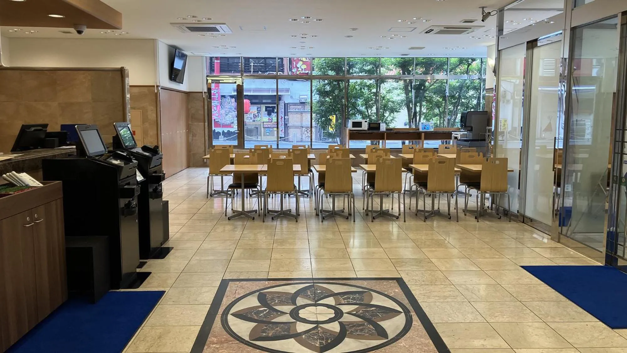 Lobby or reception in Toyoko Inn Kumamoto Shin-shigai