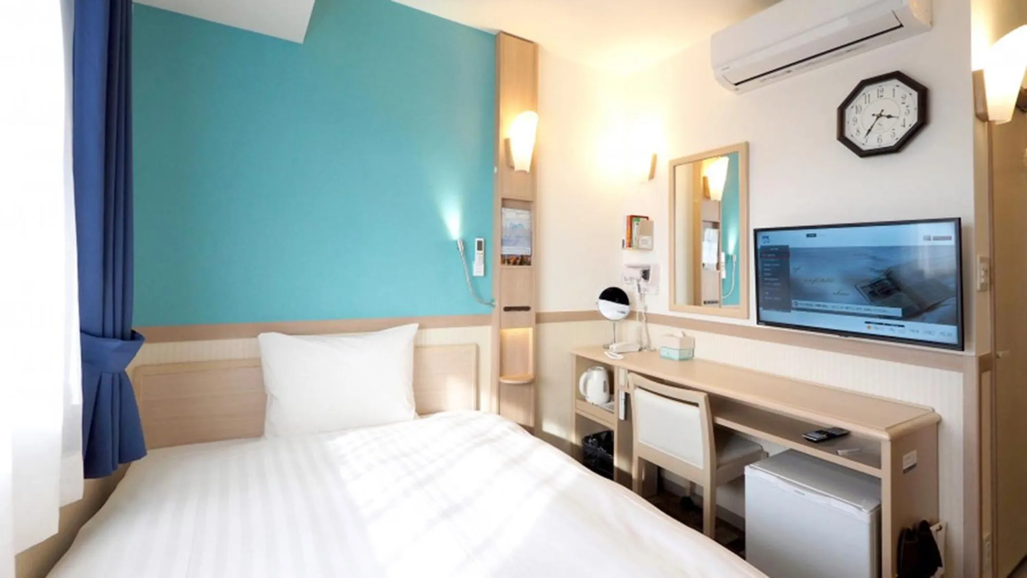 Bedroom, Bed in Toyoko Inn Ueda Ekimae