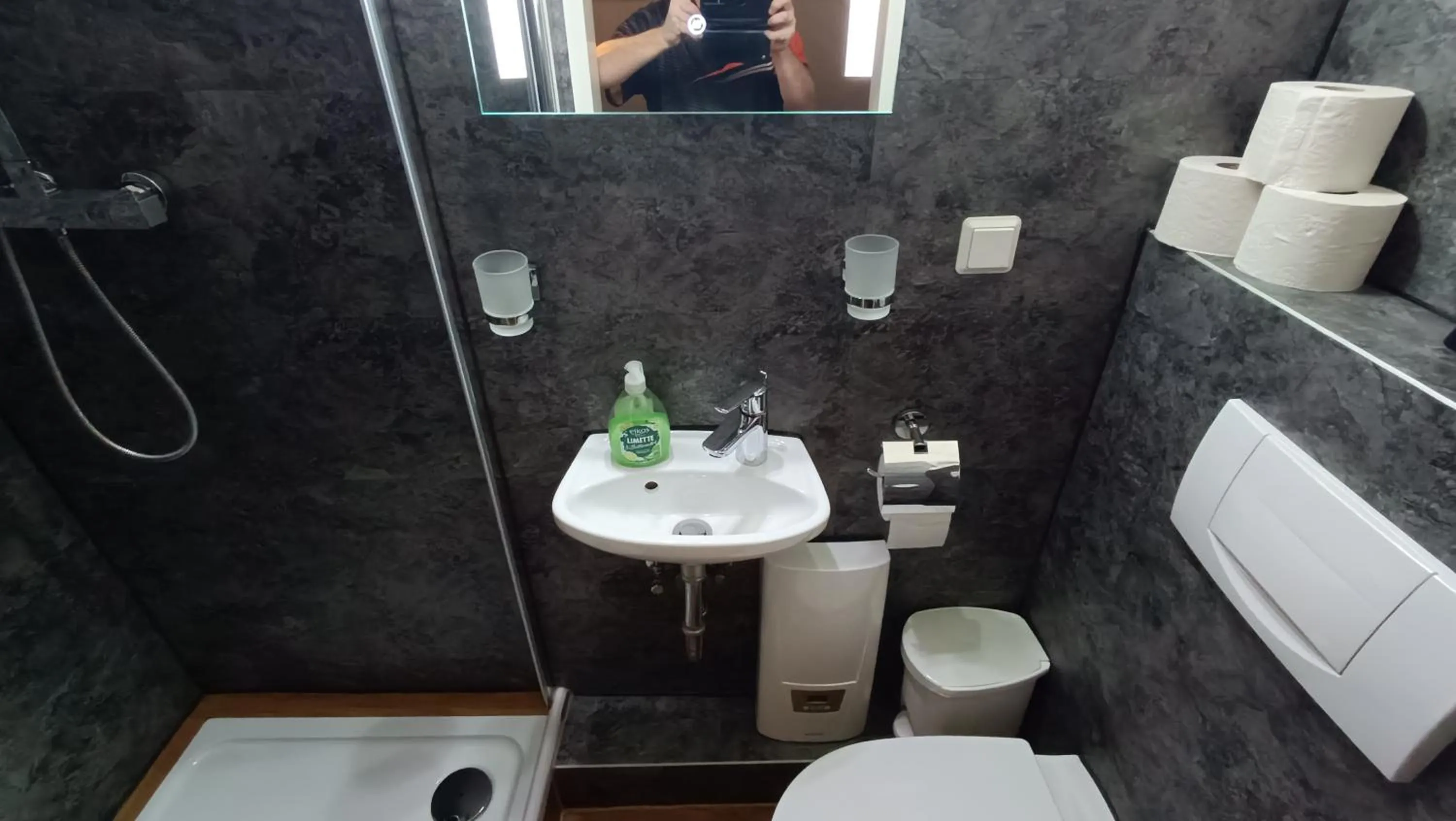 Shower in Hotel Villa Alice