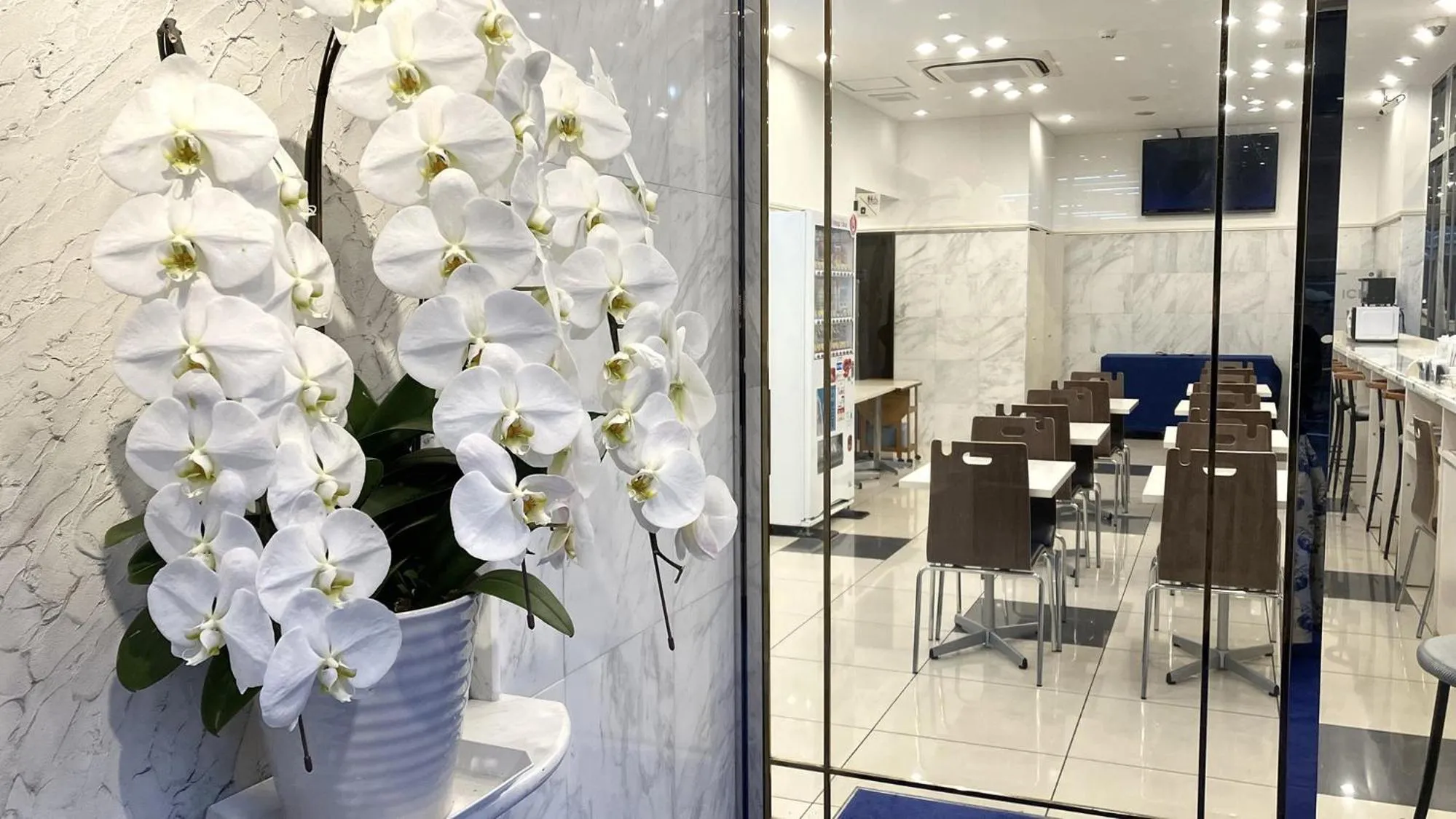 Area and facilities in Toyoko Inn Tokyo Nihombashi Hamacho Meijiza Mae