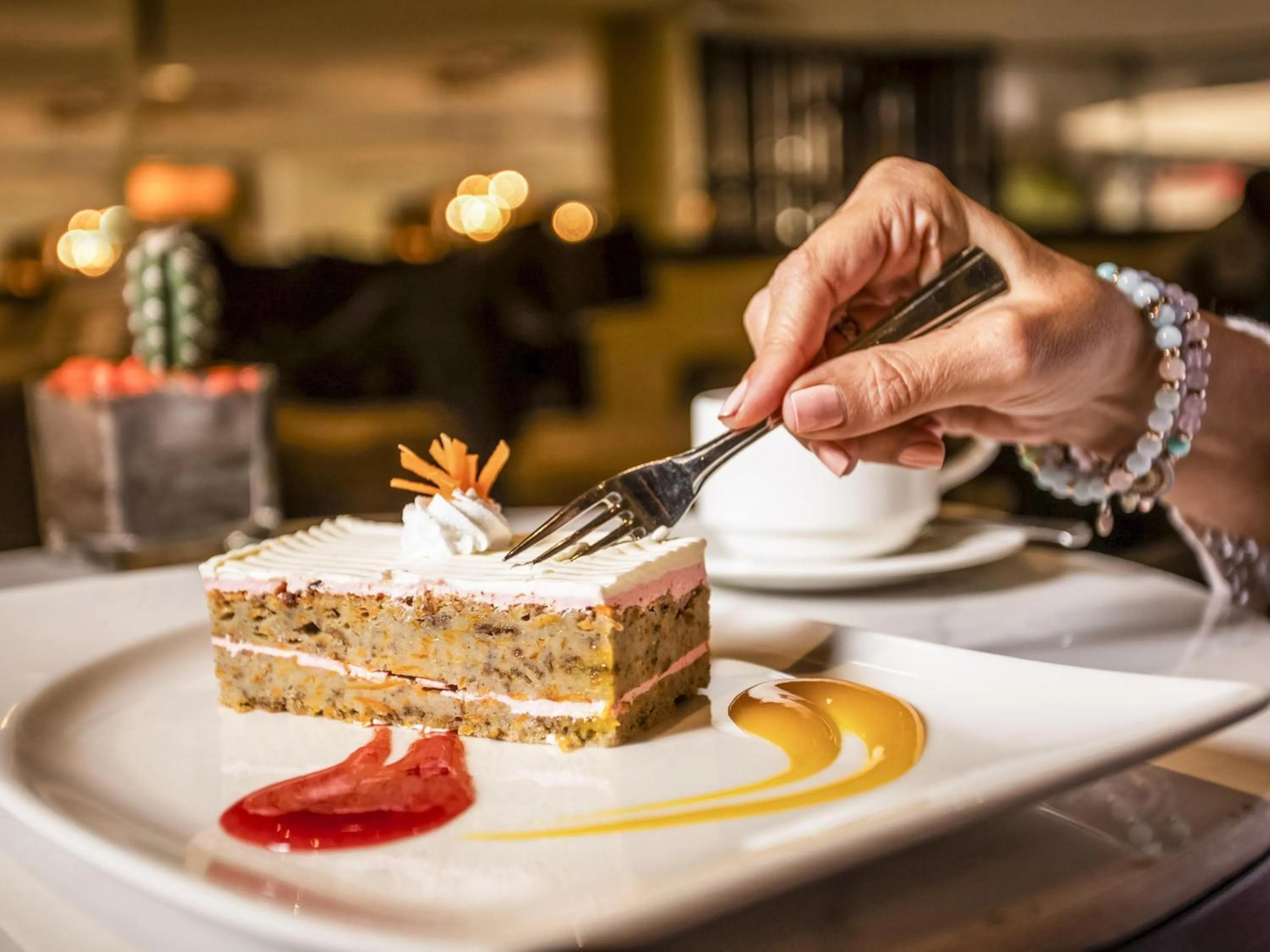 Restaurant/places to eat in Mövenpick Hotel Ikoyi Lagos