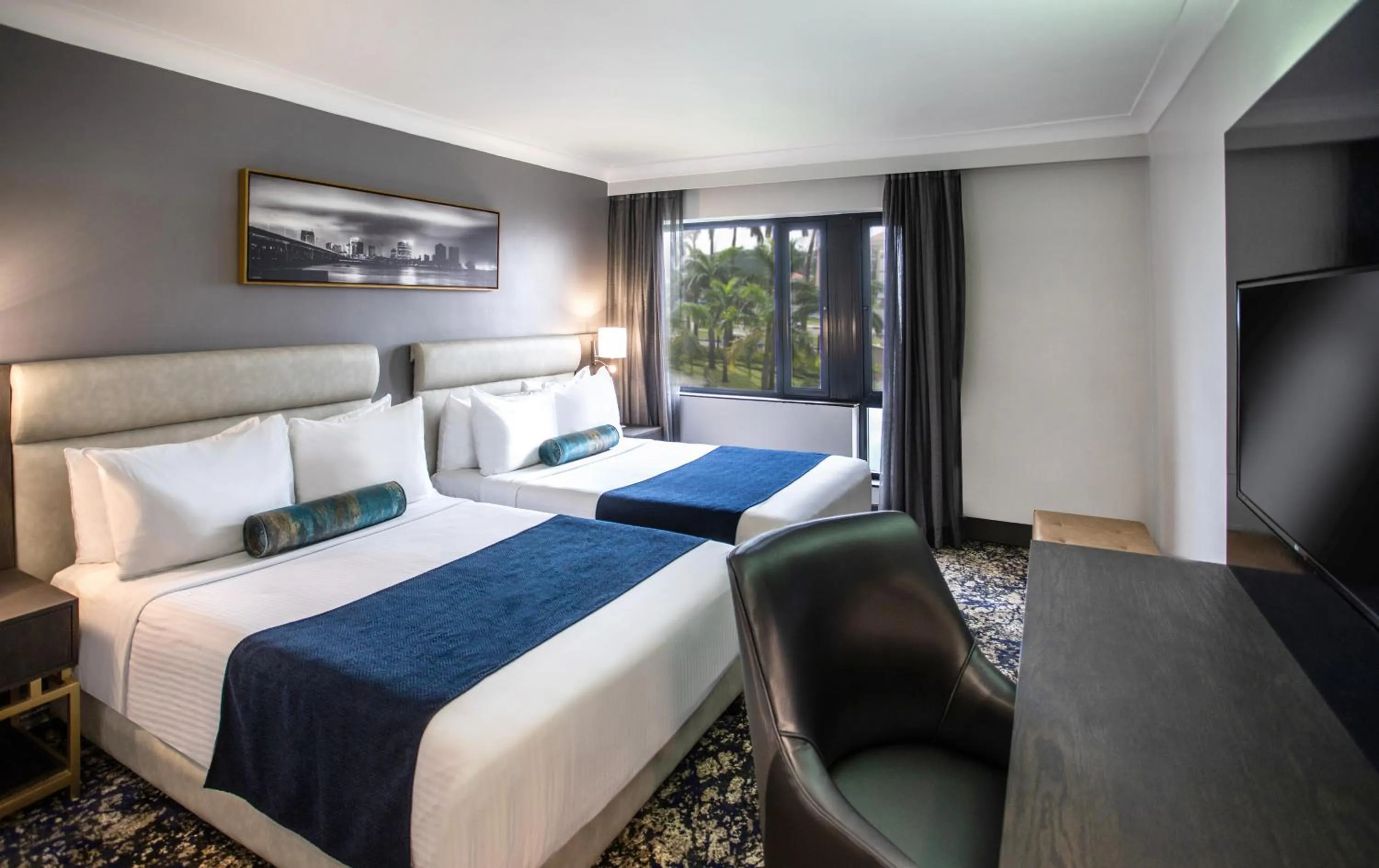 Photo of the whole room, Bed in Mövenpick Hotel Ikoyi Lagos