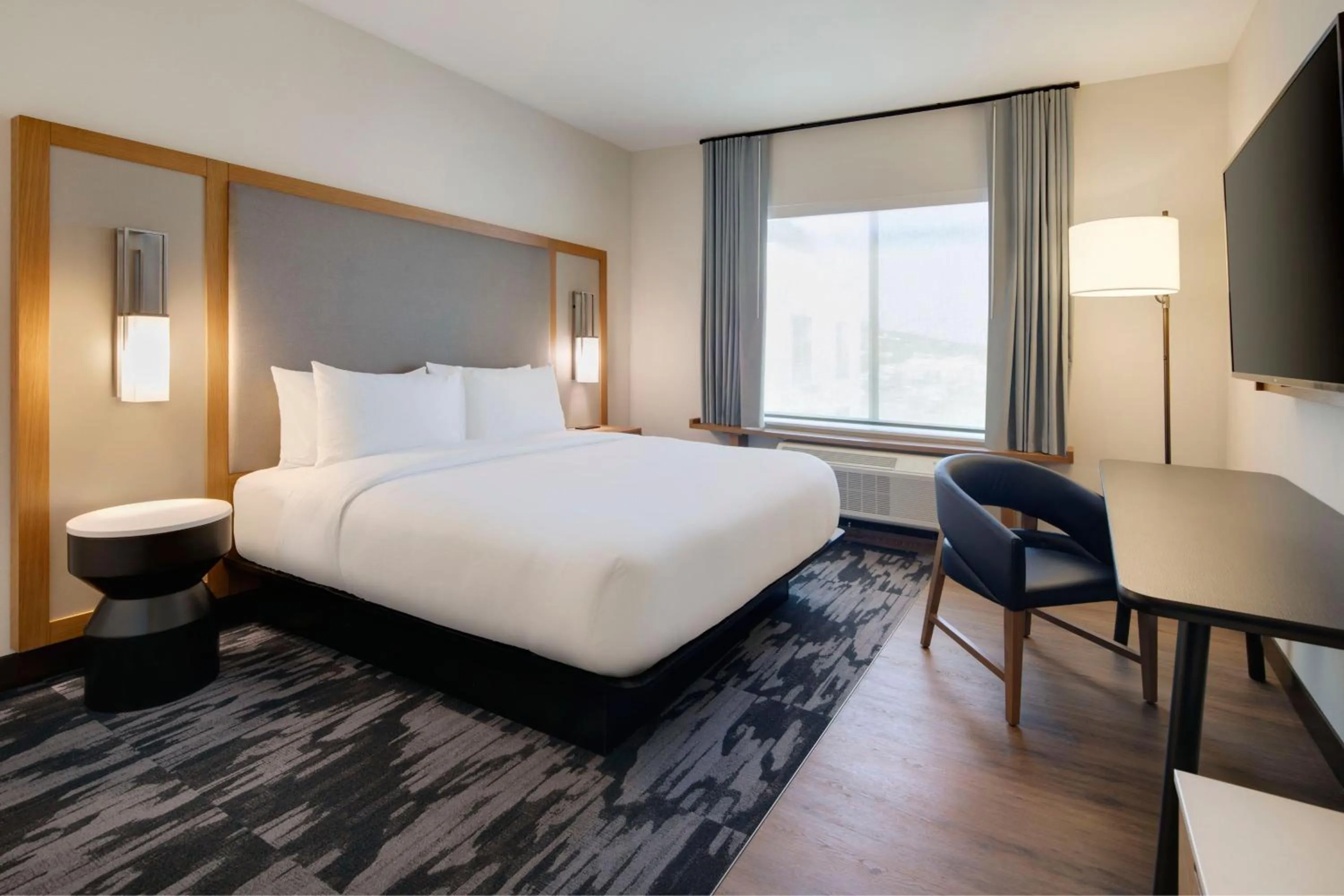 Photo of the whole room, Bed in Fairfield by Marriott Inn & Suites Franklin Cool Springs