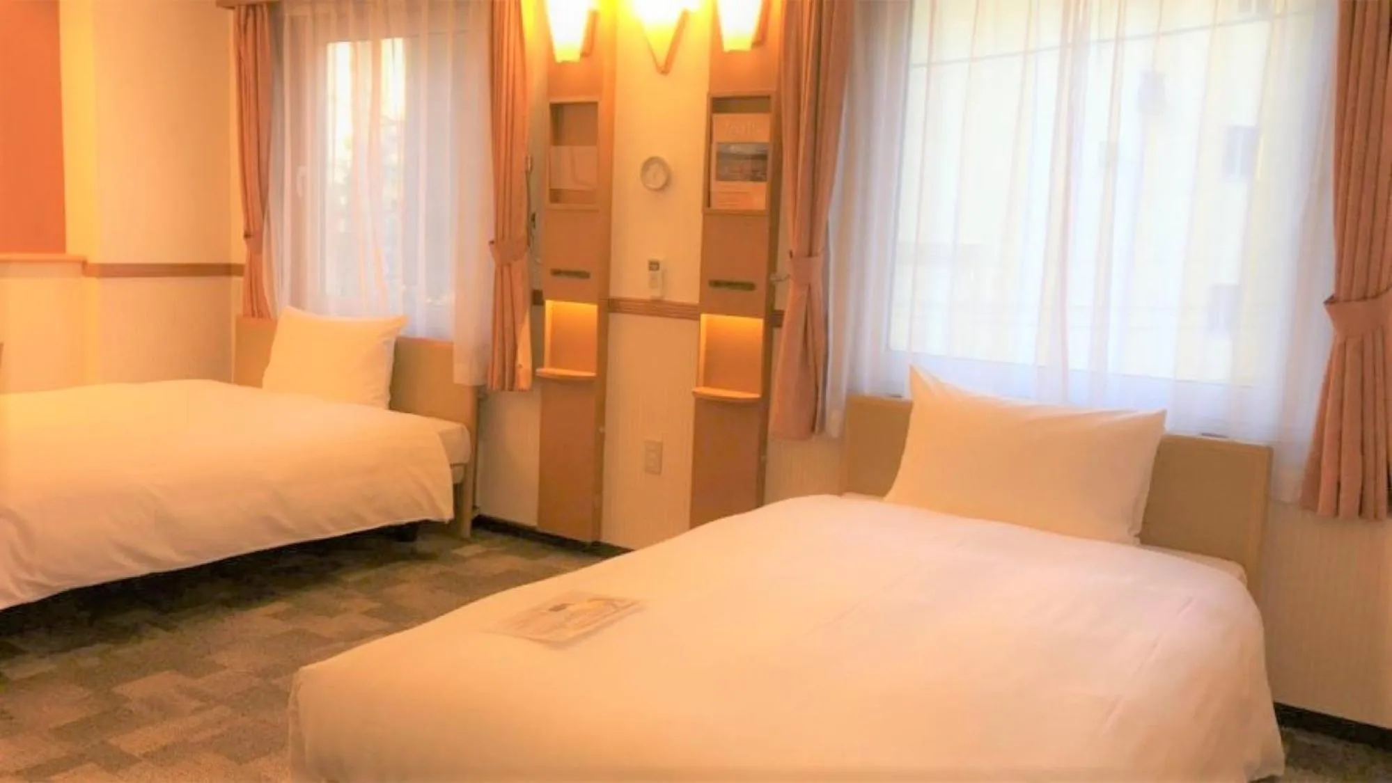 Bedroom, Bed in Toyoko Inn Tokyo Yamanote sen Otsuka eki Kita guchi No 2