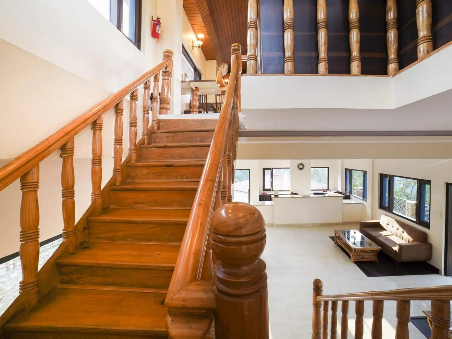 Restaurant/places to eat in Boros Resorts Binsar