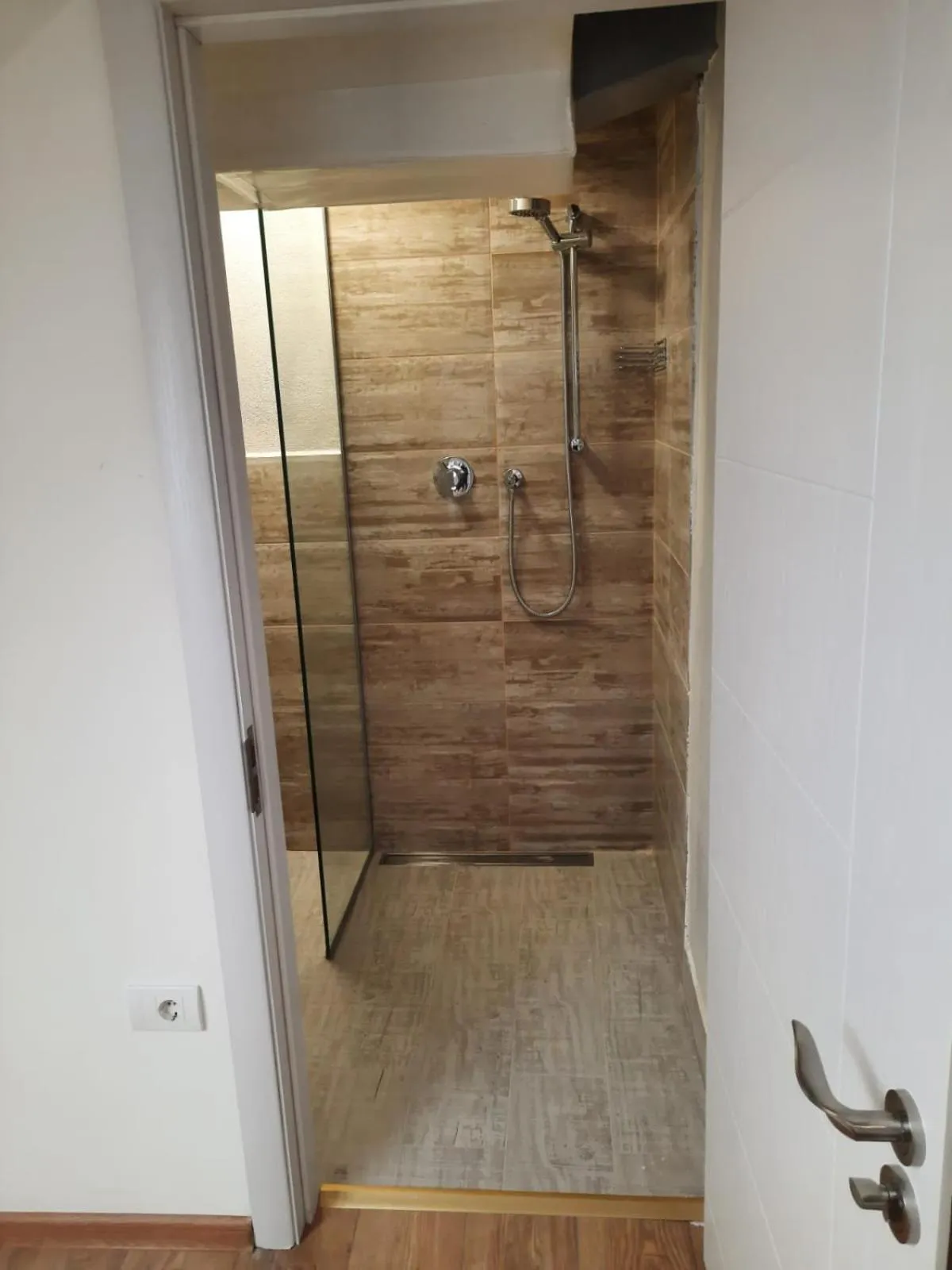 Shower in NEW GENERATION HOSTEL Prague center