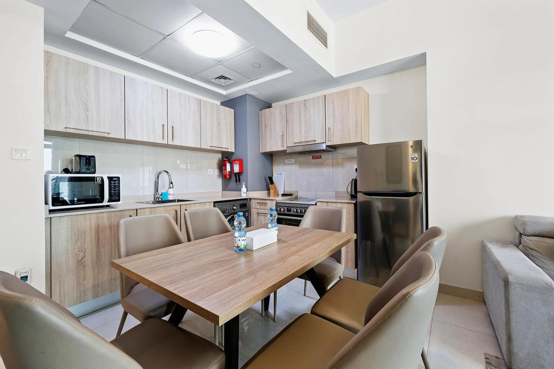 Unlock Metropolis Business Bay