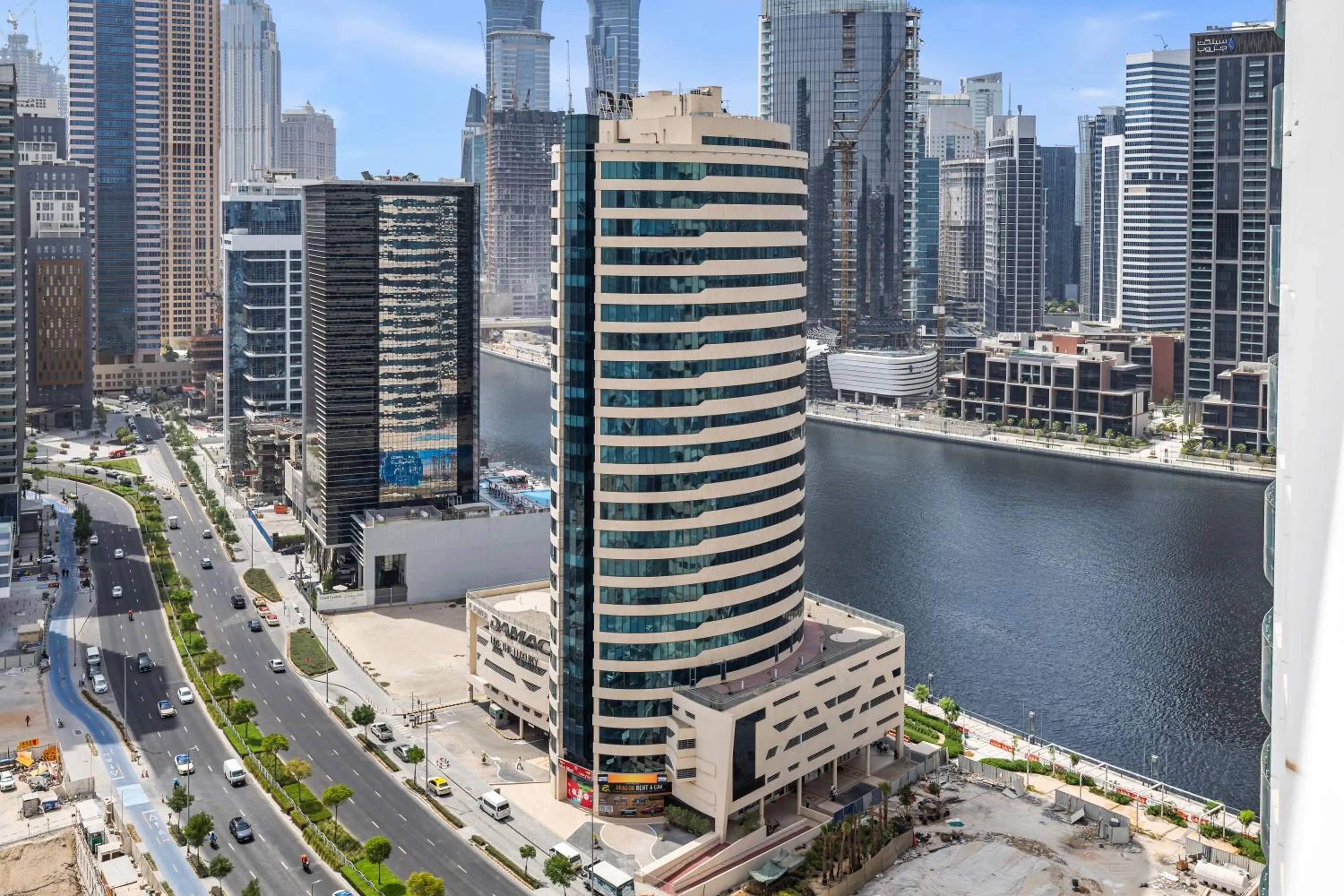 Unlock Metropolis Business Bay