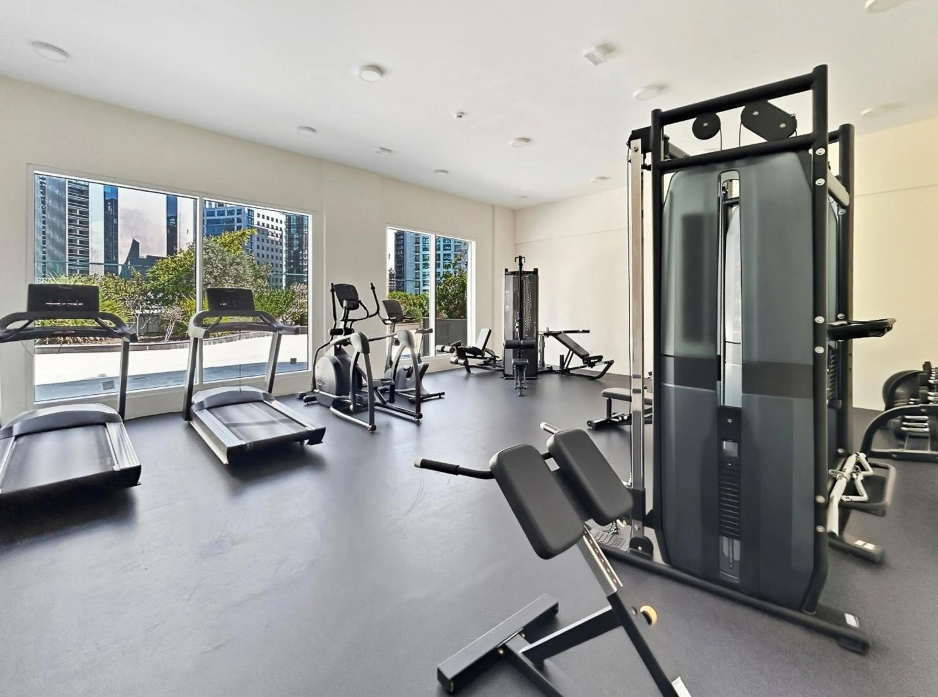 Unlock Metropolis Business Bay