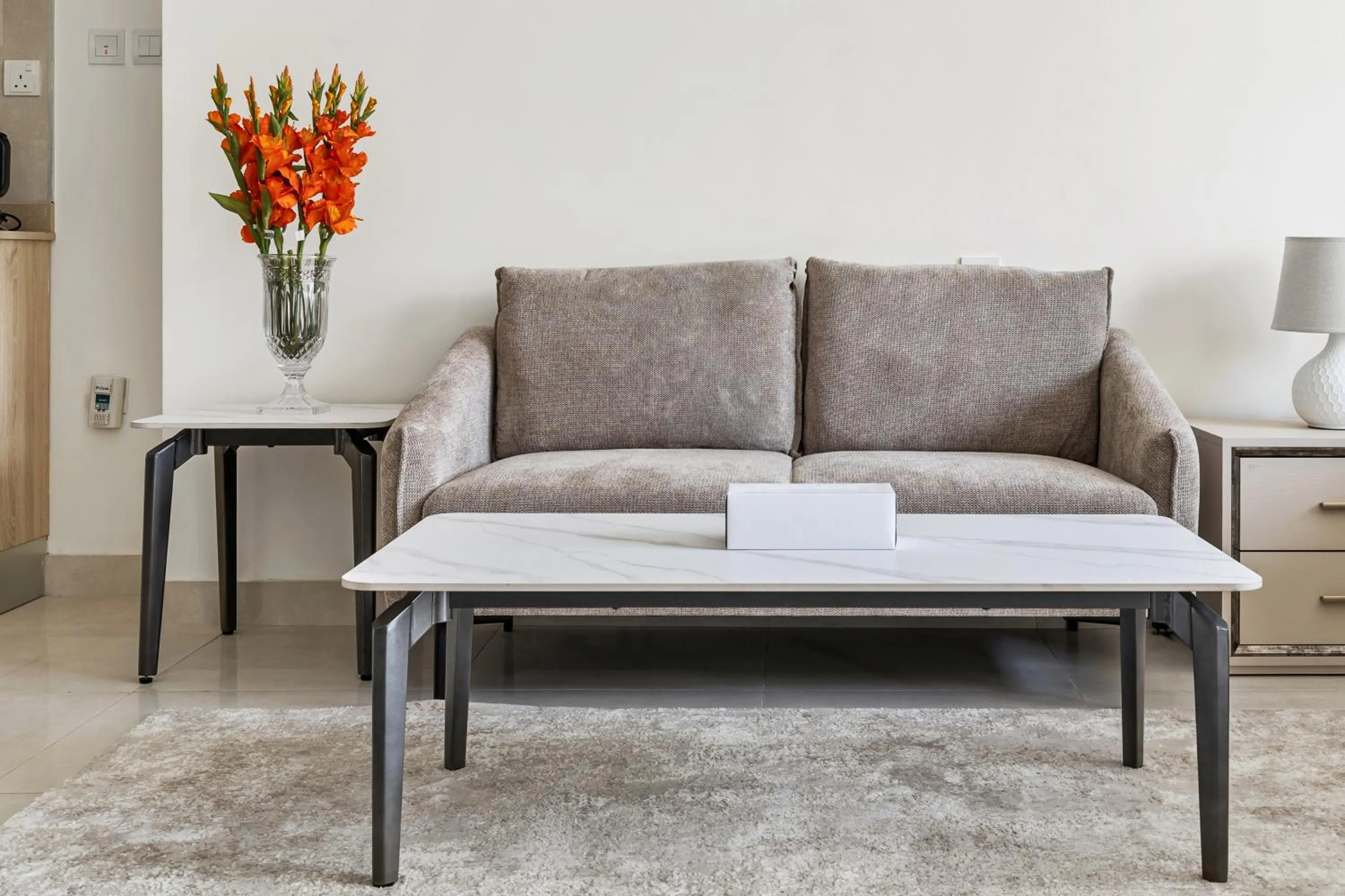 Unlock Metropolis Business Bay