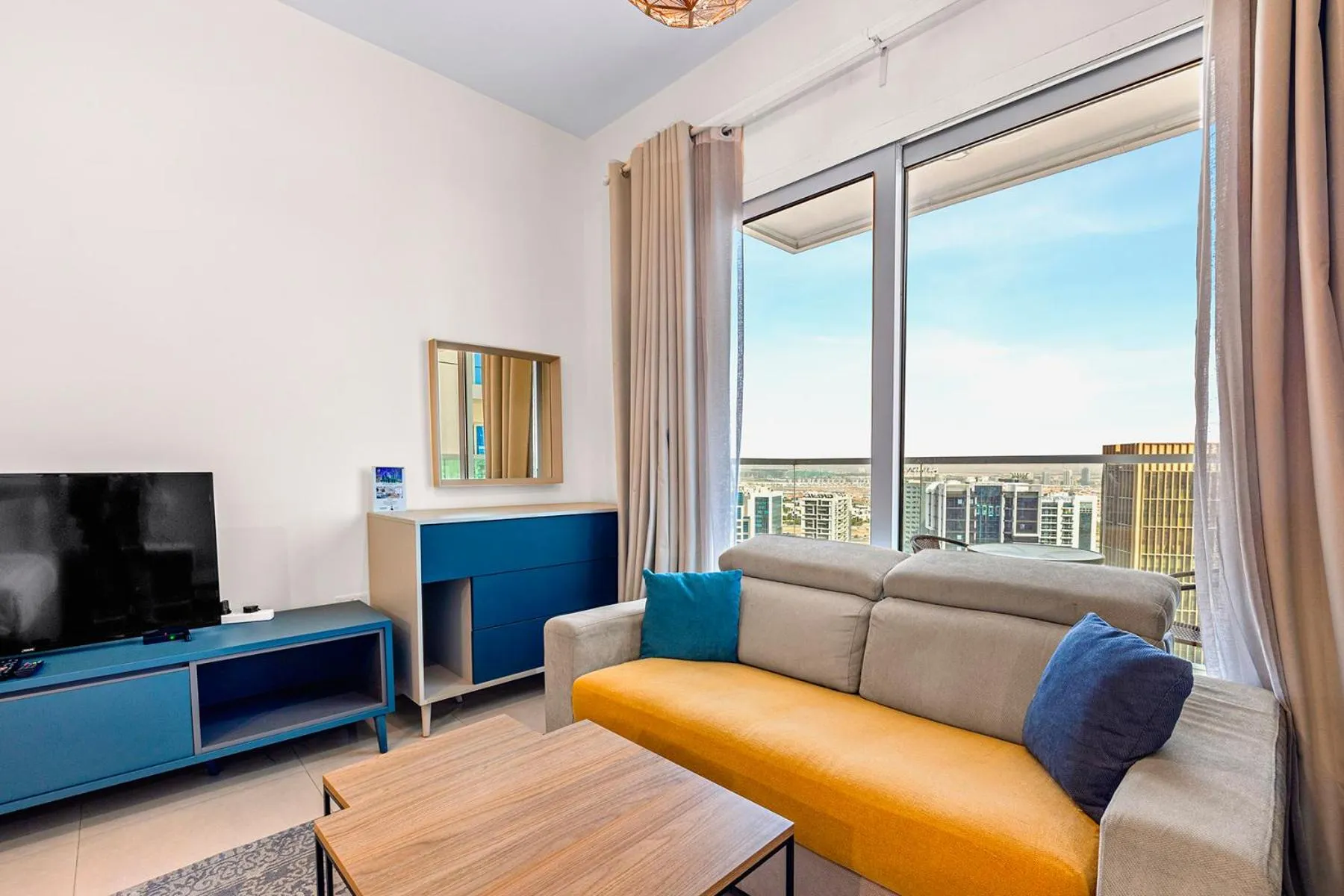 Unlock Metropolis Business Bay