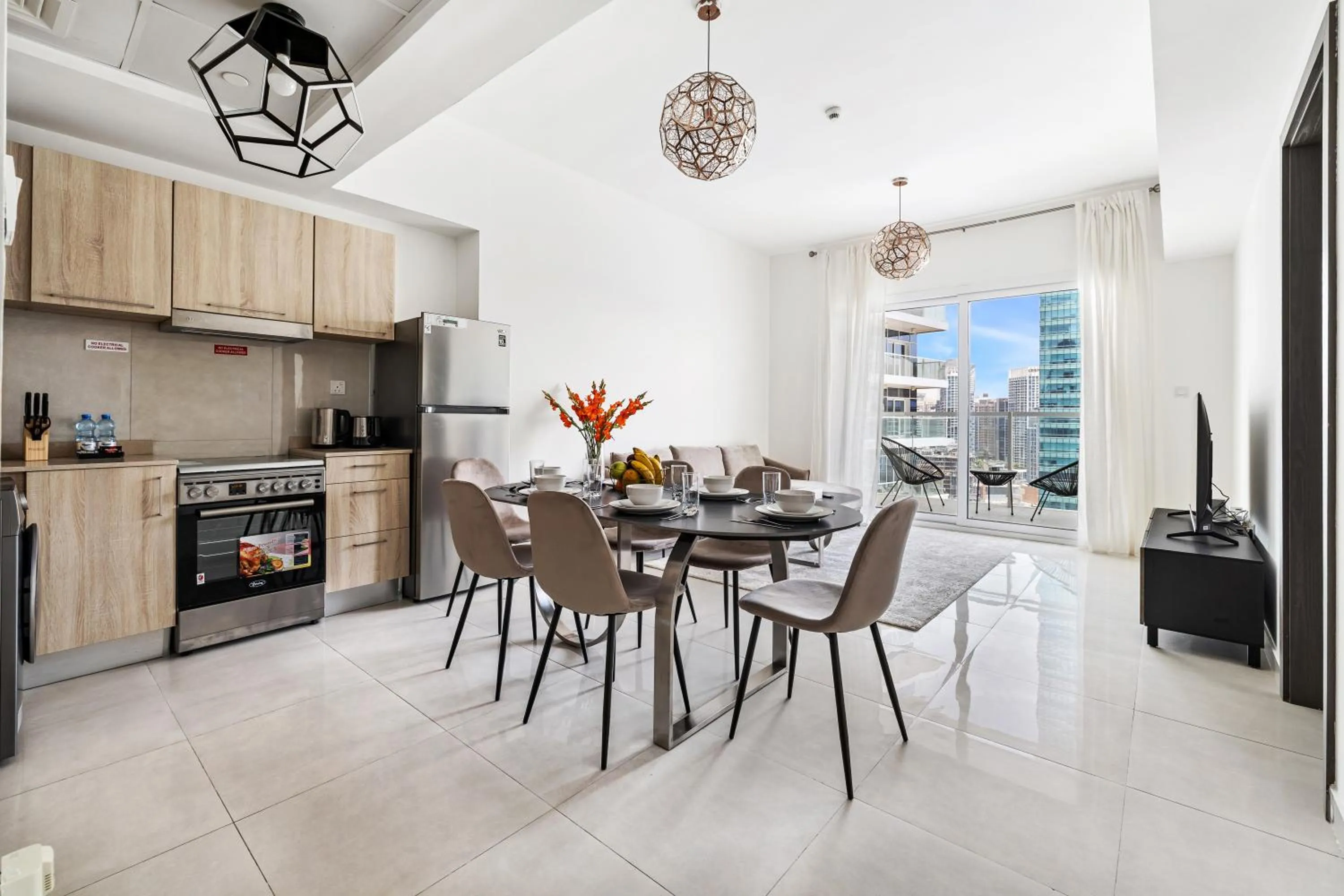 Unlock Metropolis Business Bay