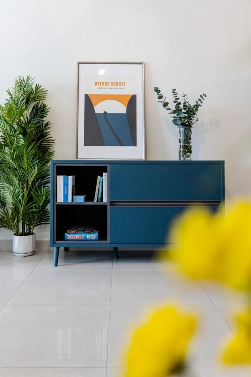 Unlock Metropolis Business Bay