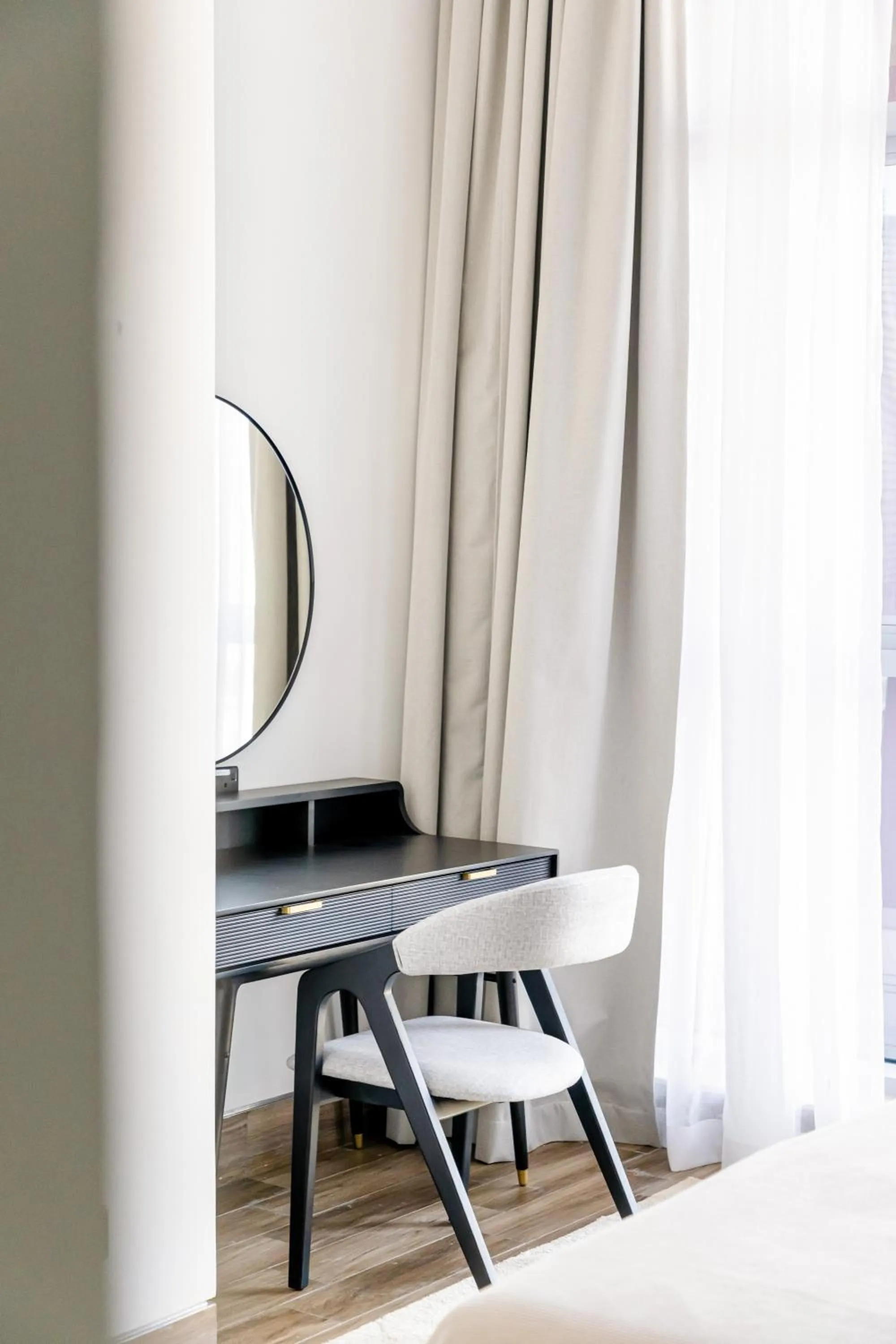 Decorative detail in Unlock J One Downtown Dubai