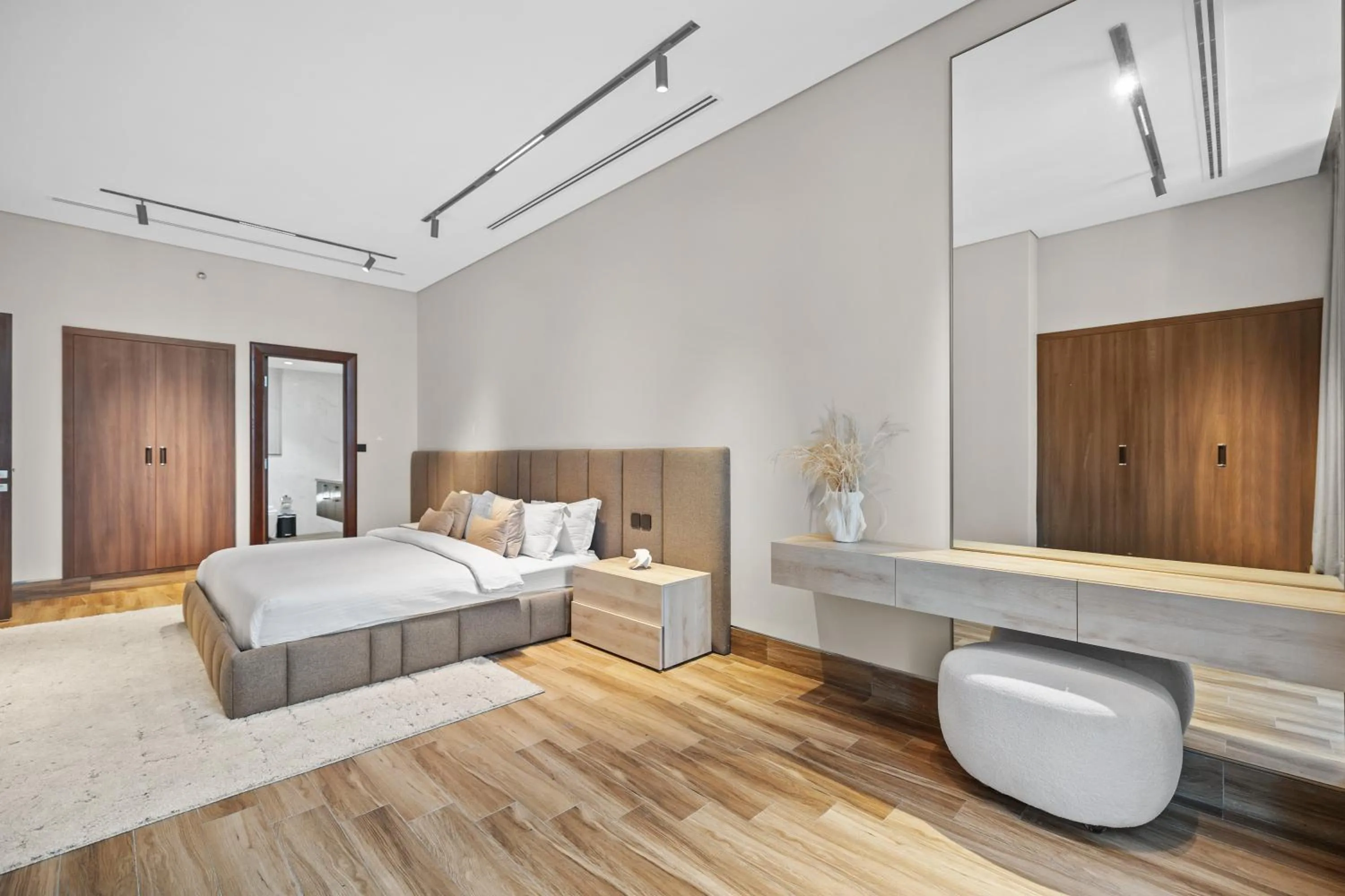 Bed in Unlock J One Downtown Dubai