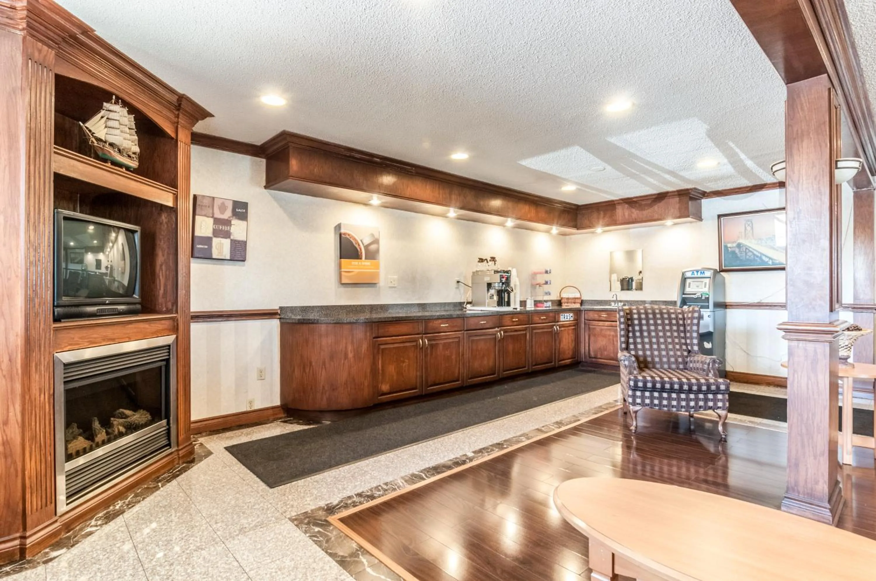 Lobby or reception in Motel 6-Southgate, MI - Detroit