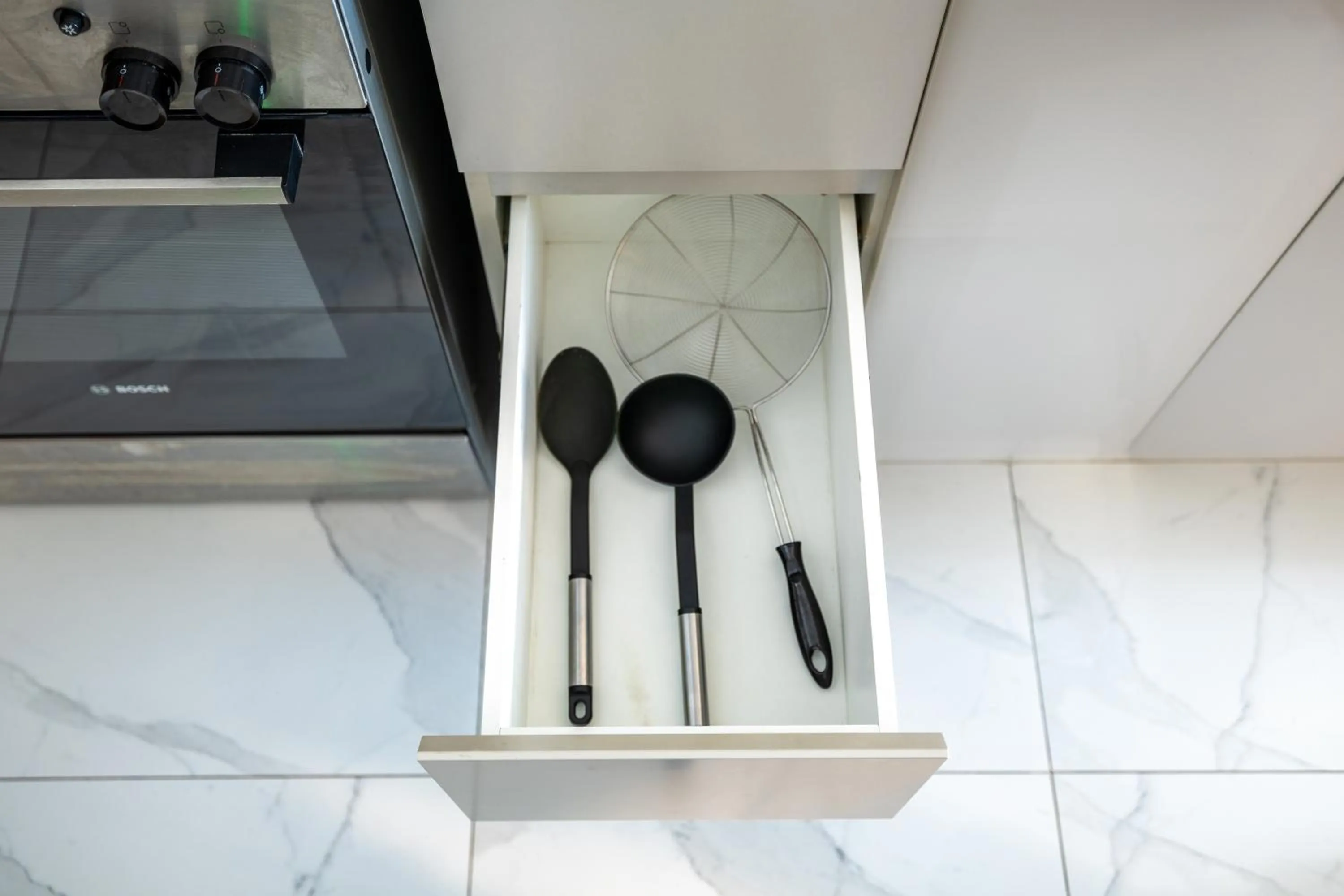 Kitchen or kitchenette in Unlock Waters Edge