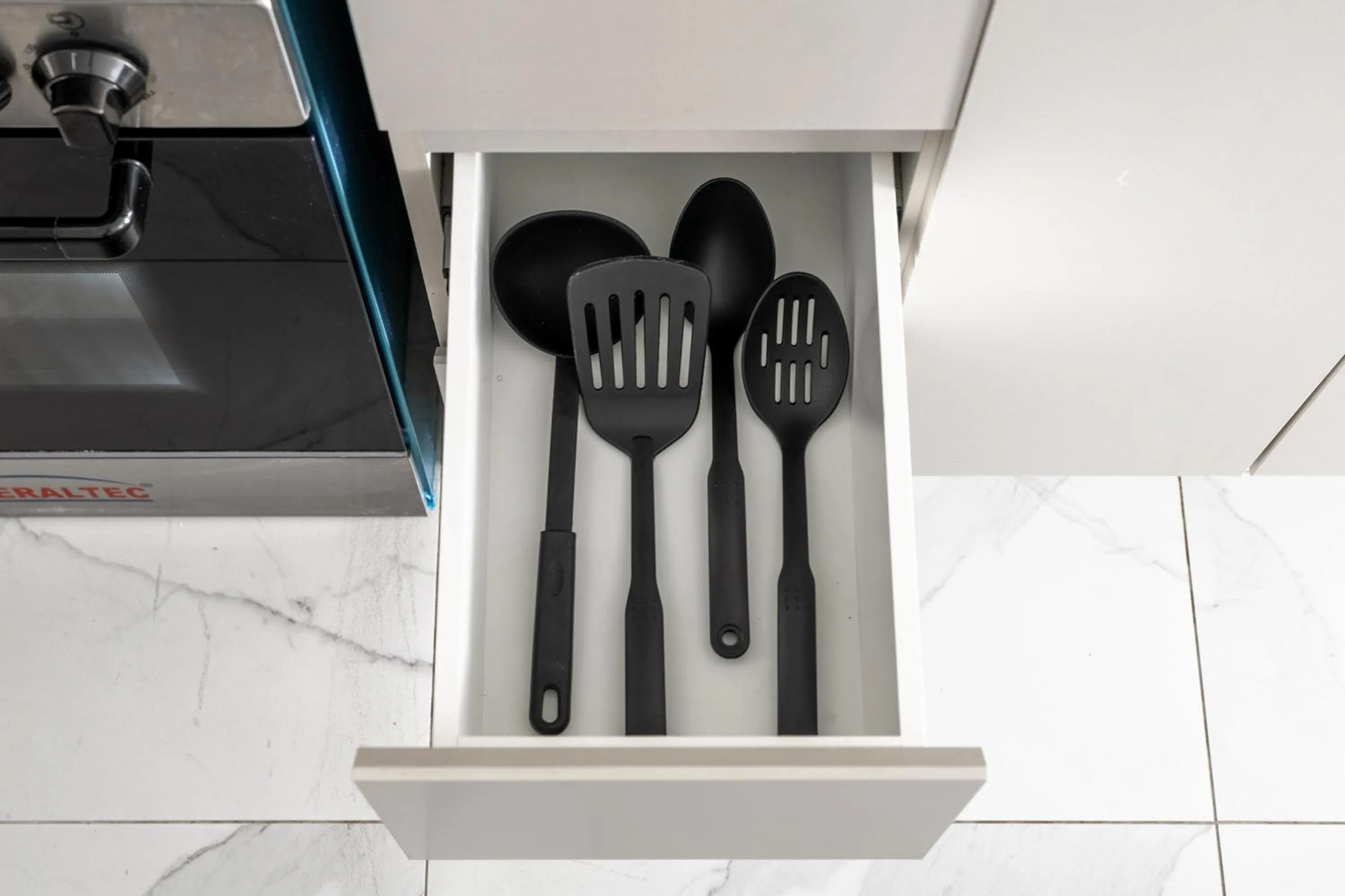 Kitchen or kitchenette in Unlock Waters Edge