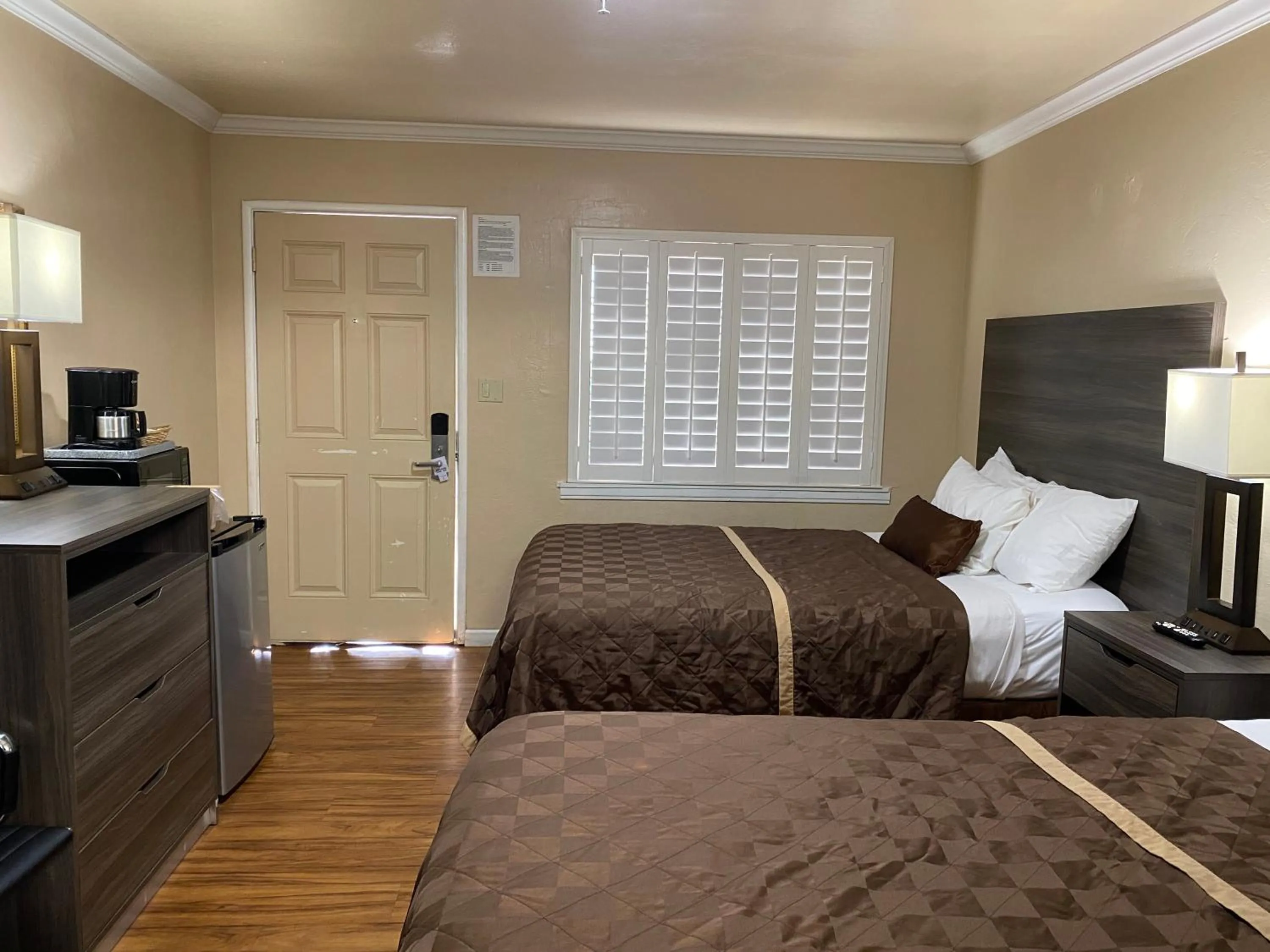 Photo of the whole room in Holland Inn & Suites