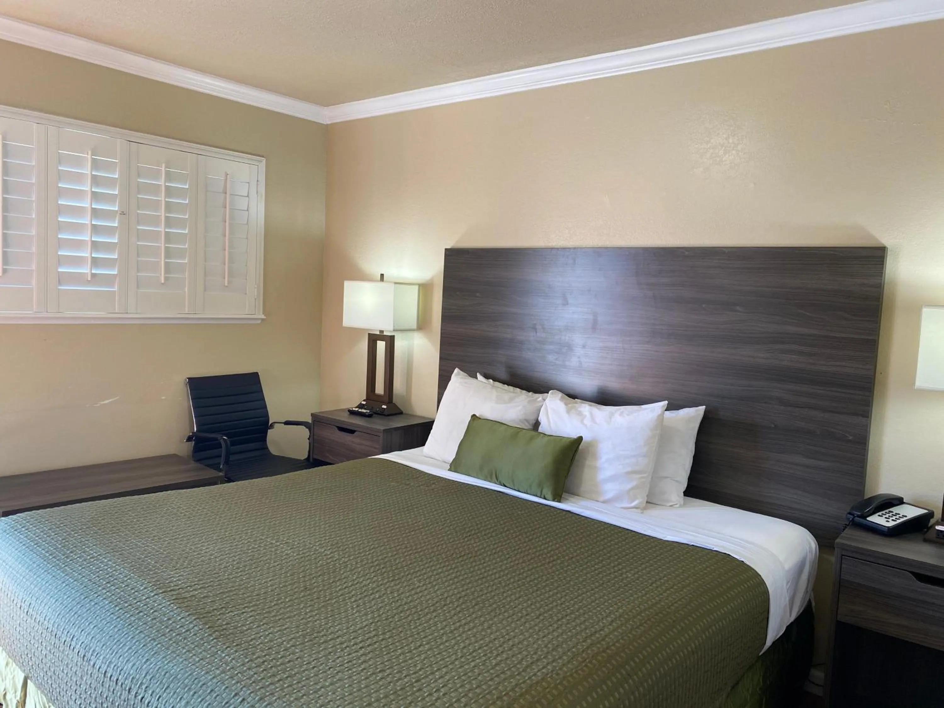 Photo of the whole room in Holland Inn & Suites