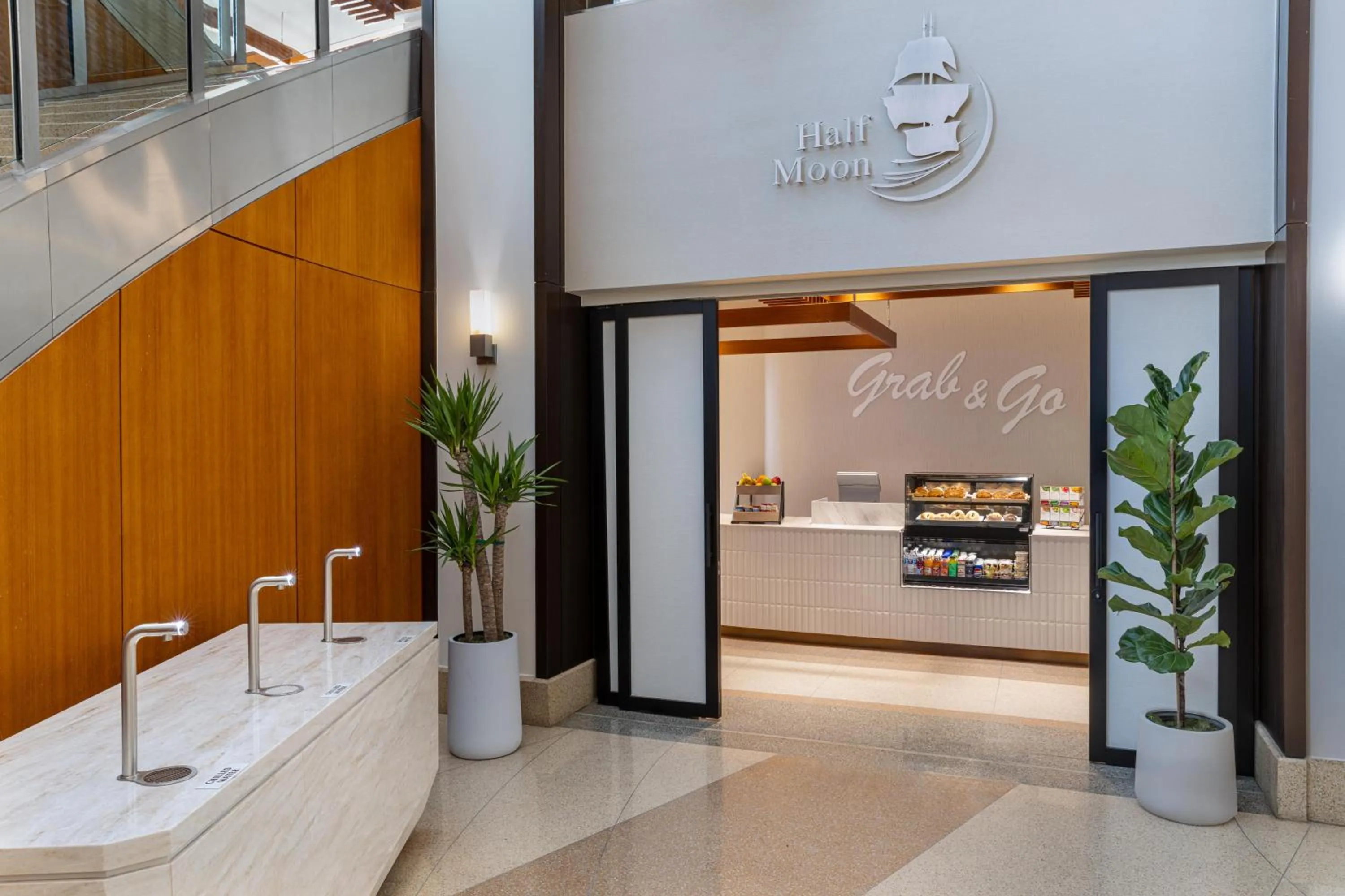 Breakfast in The Westin Jersey City Newport